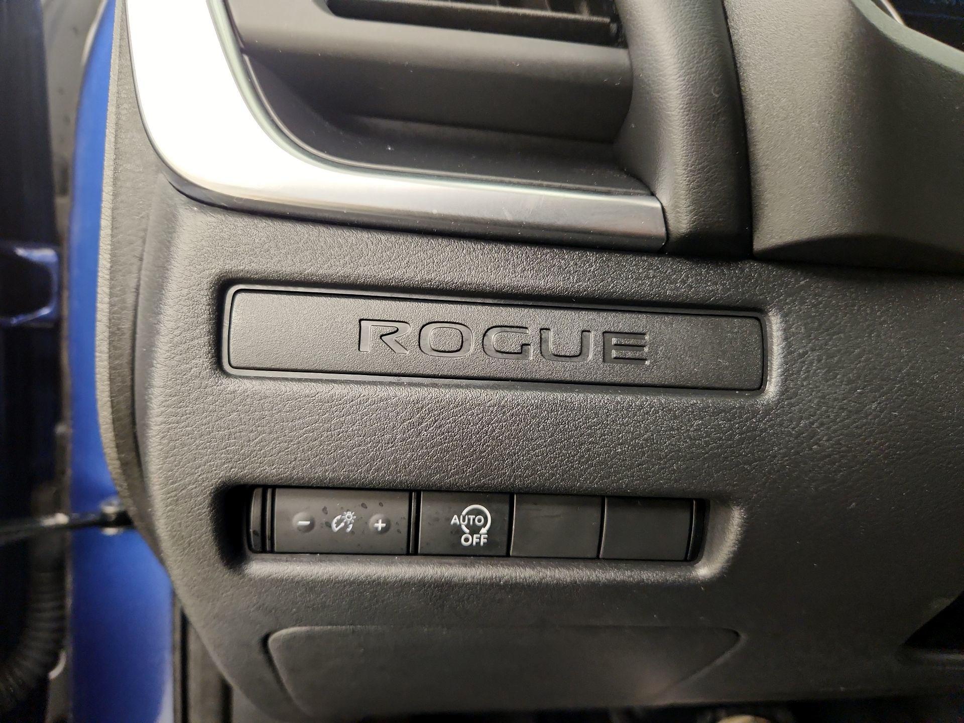 Thumbnail: 2023 Nissan Rogue - 13