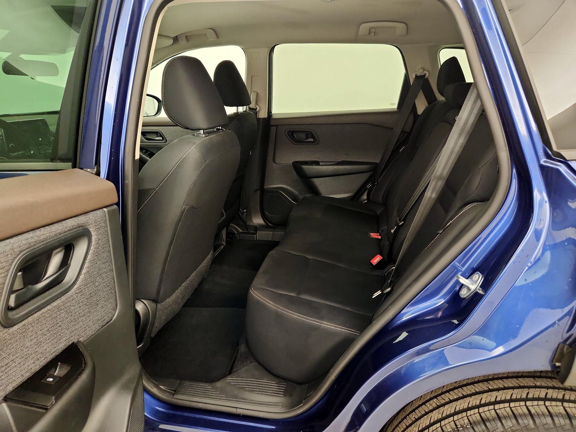 Thumbnail: 2023 Nissan Rogue - 19