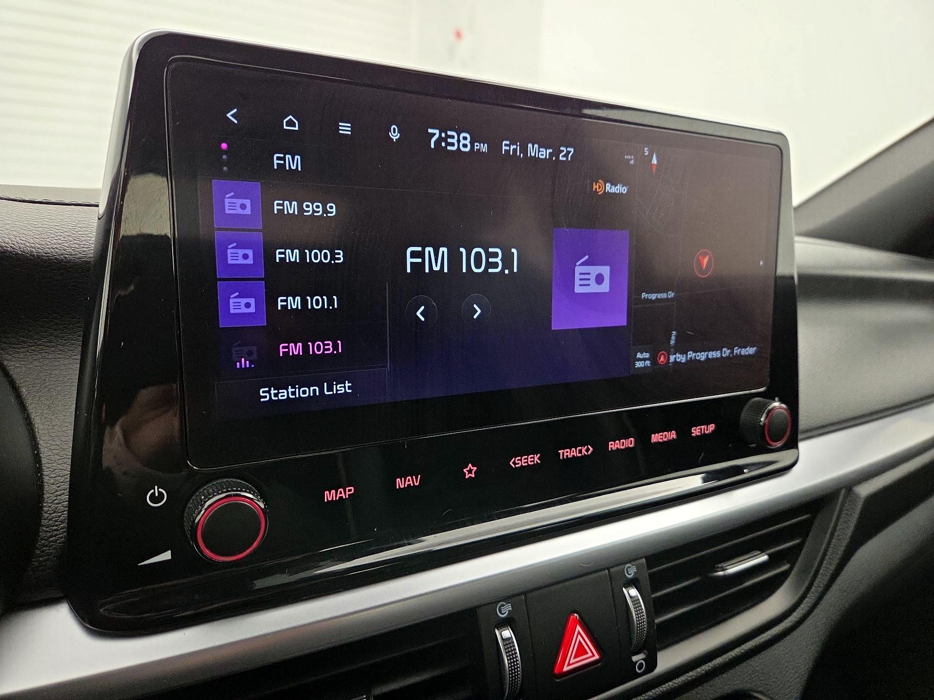 Thumbnail: 2023 Kia Forte - 16