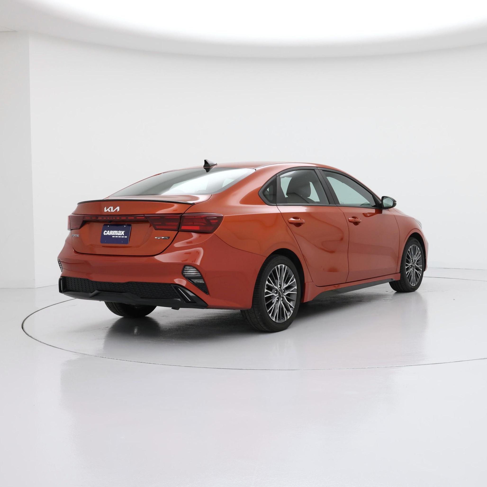 Thumbnail: 2023 Kia Forte - 8