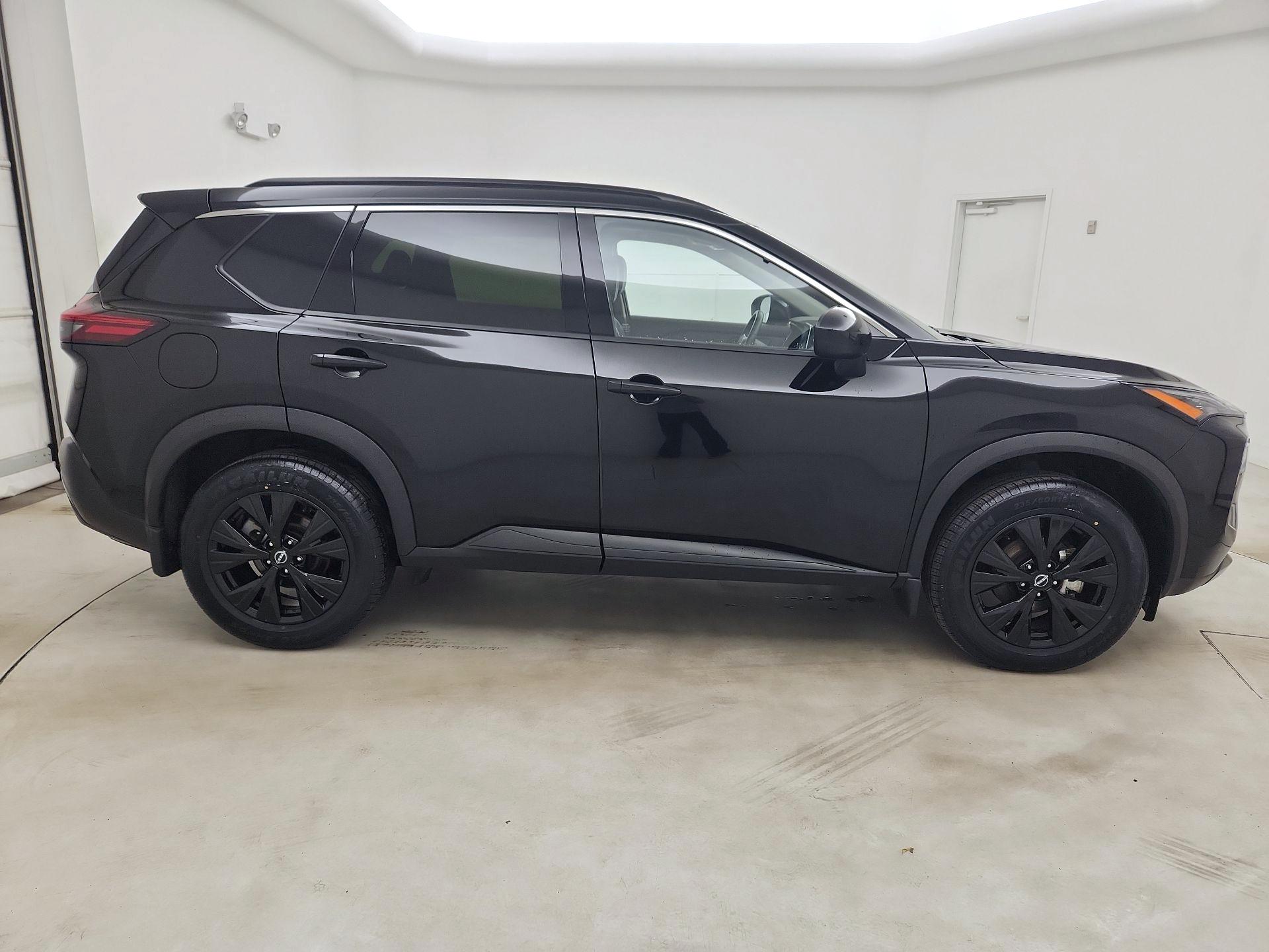 Thumbnail: 2023 Nissan Rogue - 4