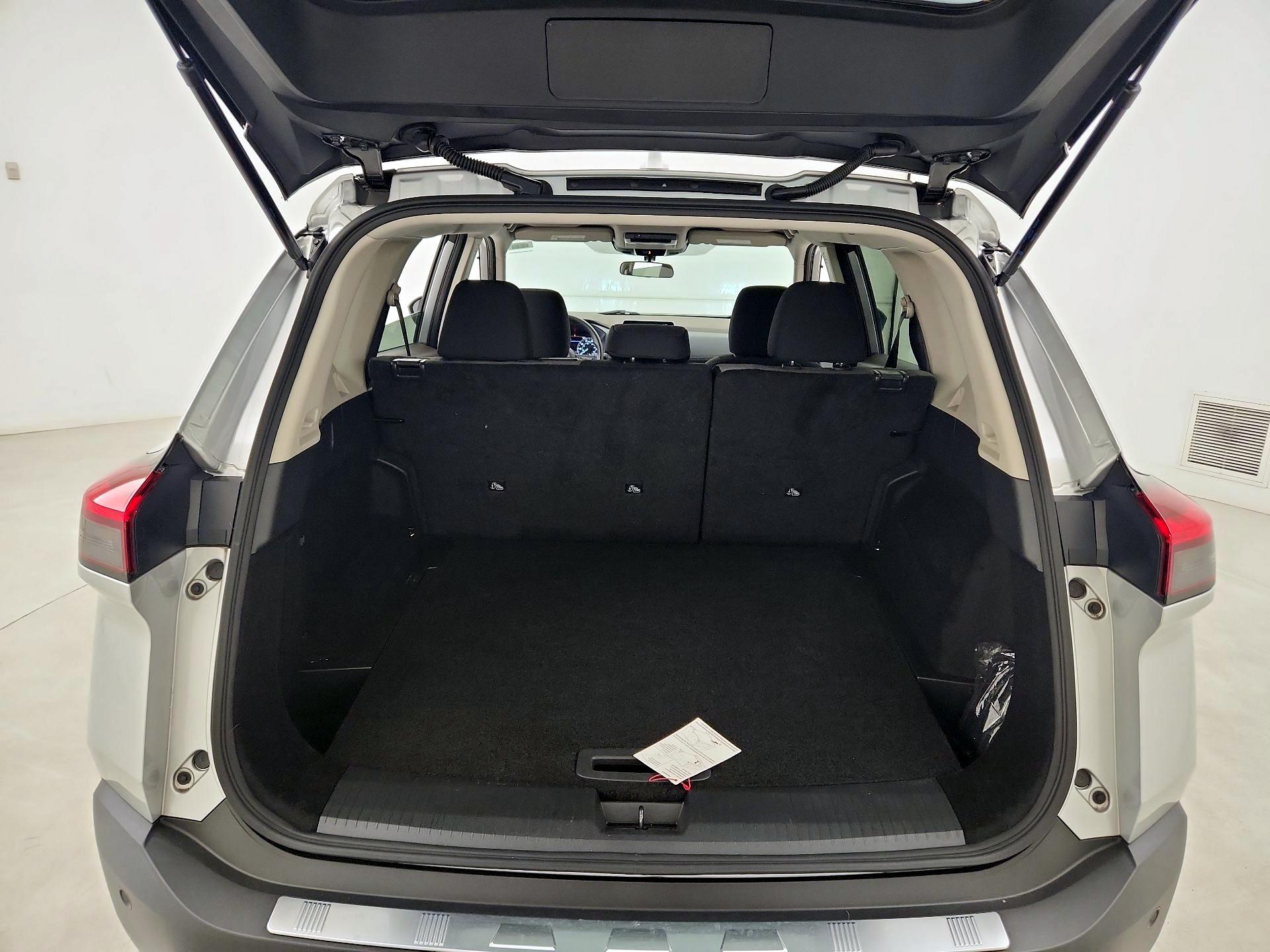 Thumbnail: 2023 Nissan Rogue - 20