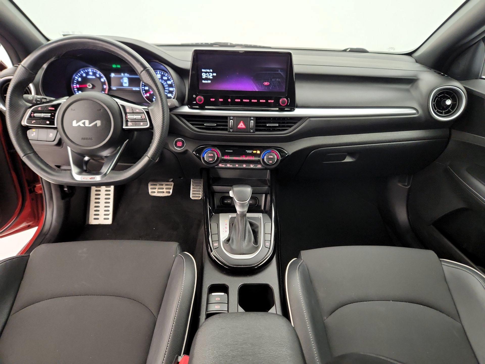 Thumbnail: 2023 Kia Forte - 9