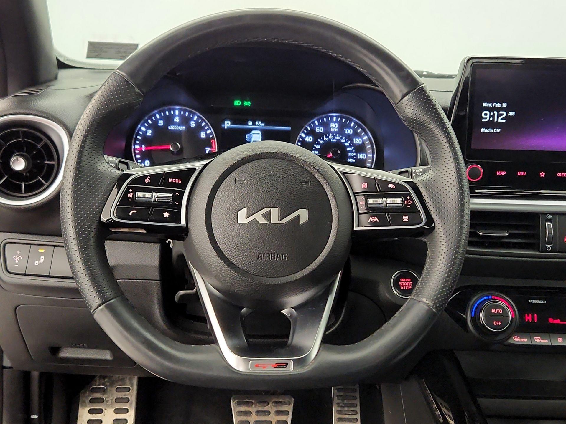 Thumbnail: 2023 Kia Forte - 10