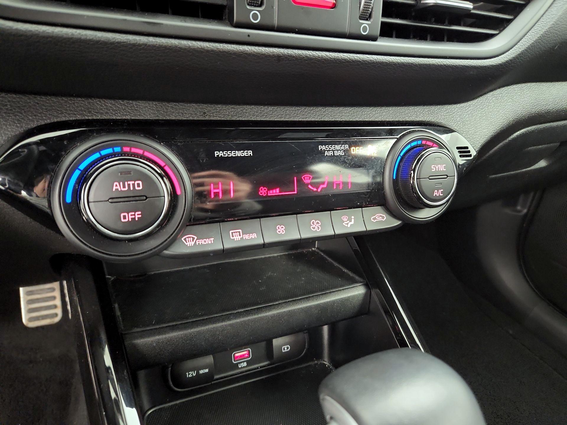 Thumbnail: 2023 Kia Forte - 16