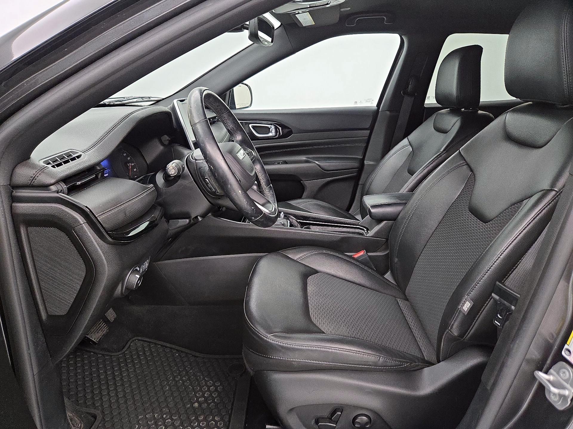 Thumbnail: 2022 Jeep Compass - 11