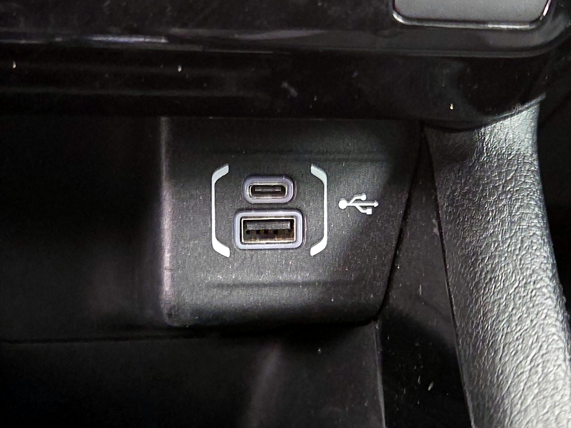 Thumbnail: 2022 Jeep Compass - 18