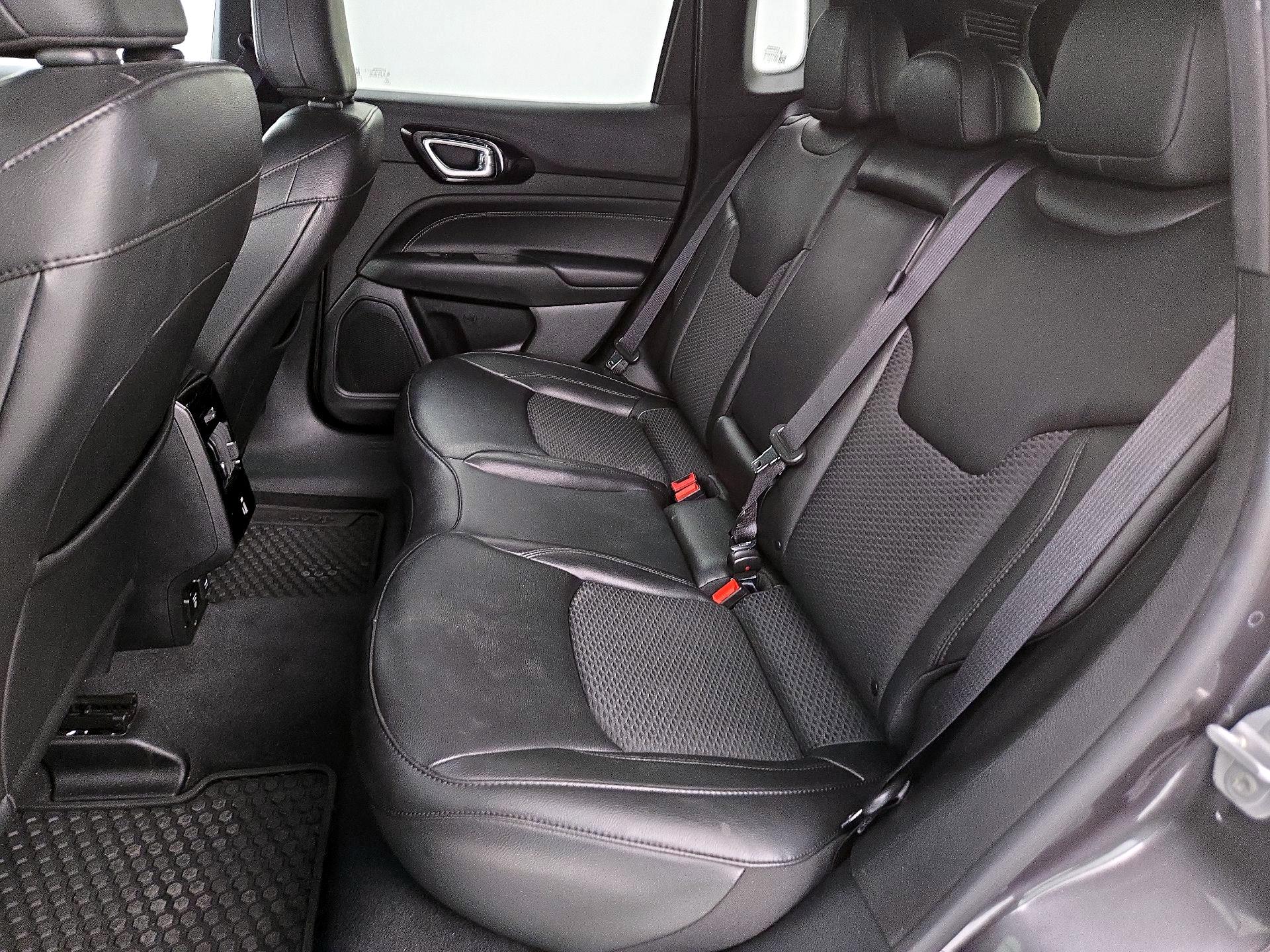 Thumbnail: 2022 Jeep Compass - 19