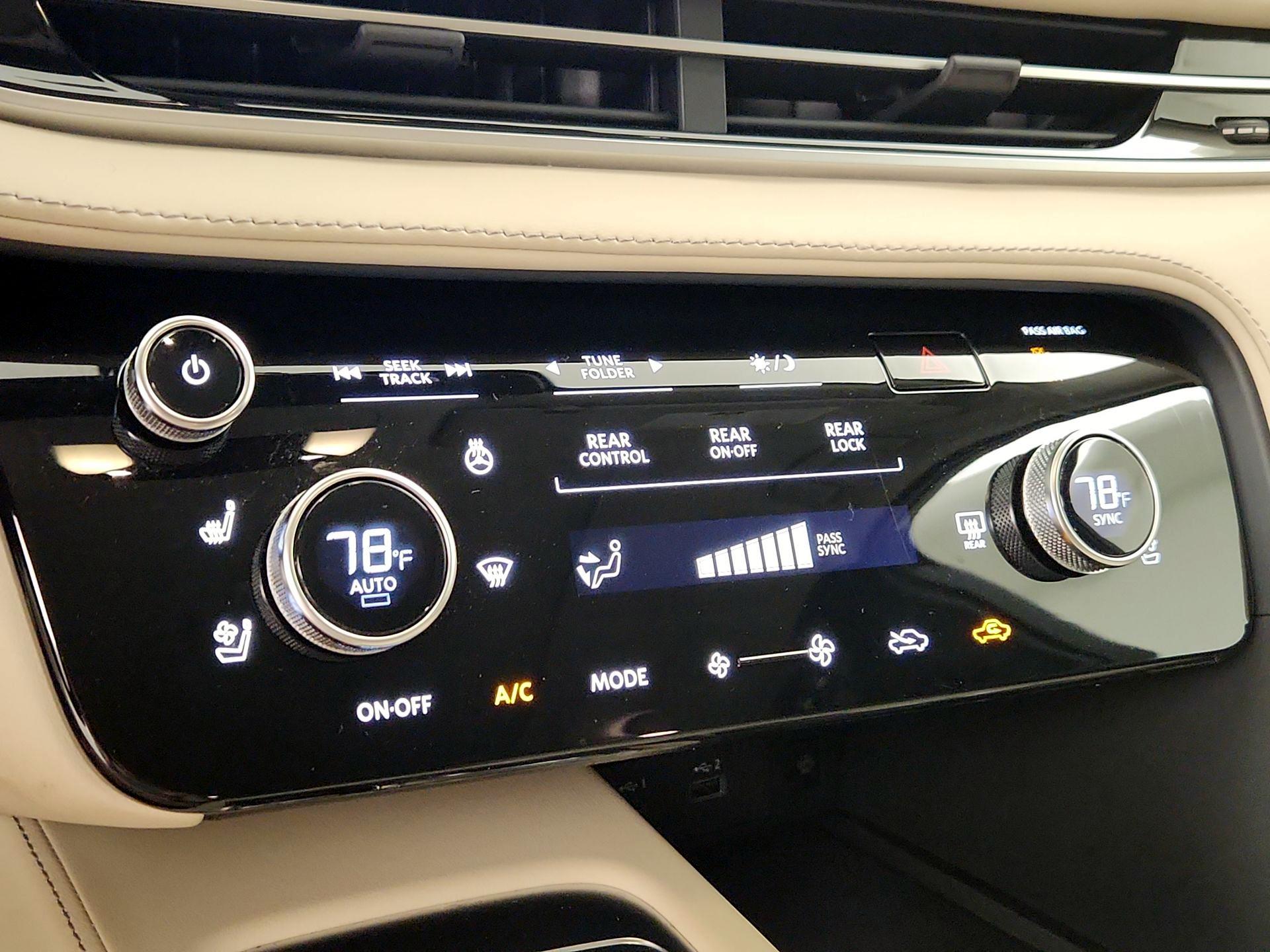 Thumbnail: 2023 INFINITI QX60 - 15