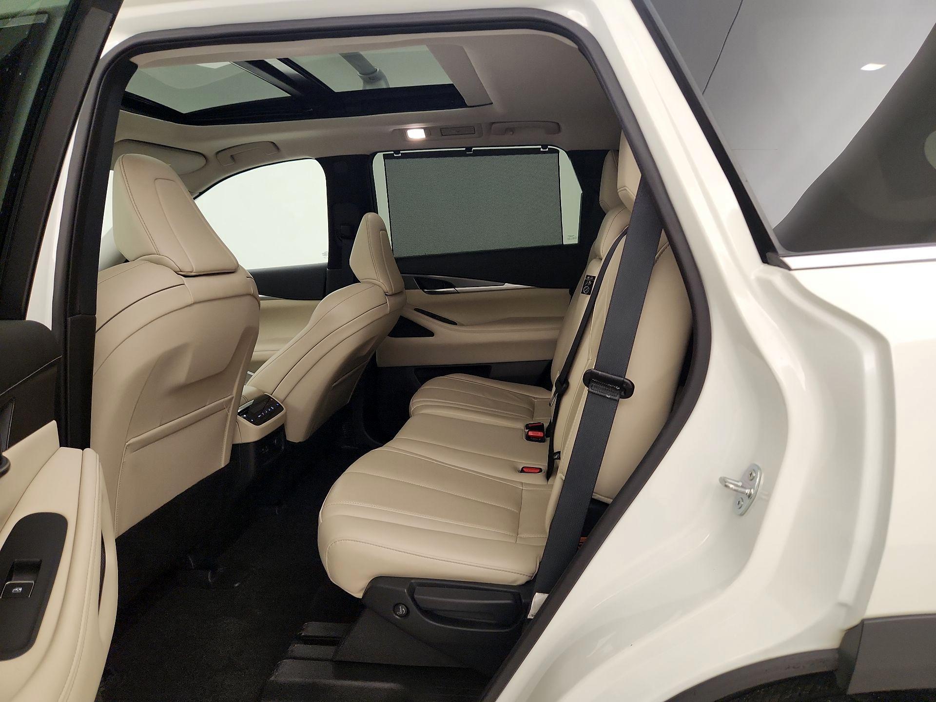 Thumbnail: 2023 INFINITI QX60 - 19