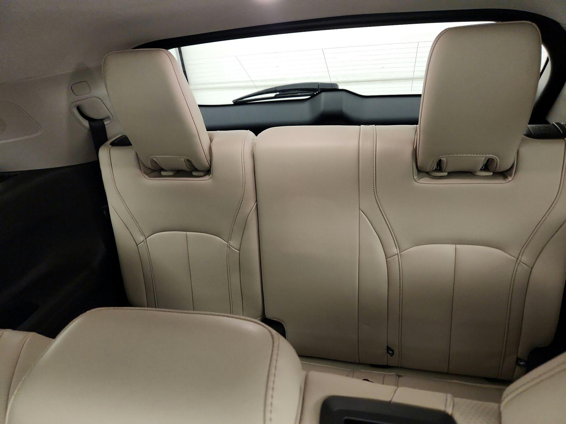 Thumbnail: 2023 INFINITI QX60 - 20