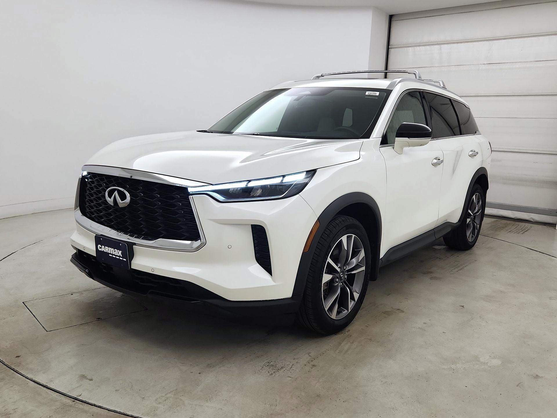 Thumbnail: 2023 INFINITI QX60 - 3