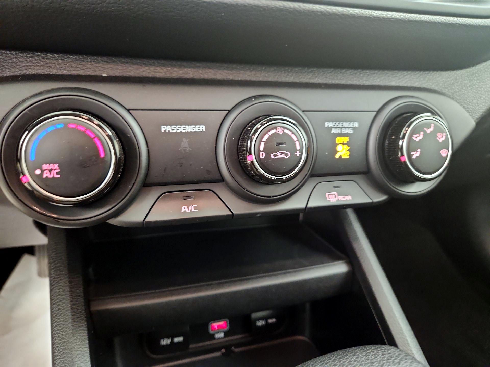 Thumbnail: 2023 Kia Forte - 14