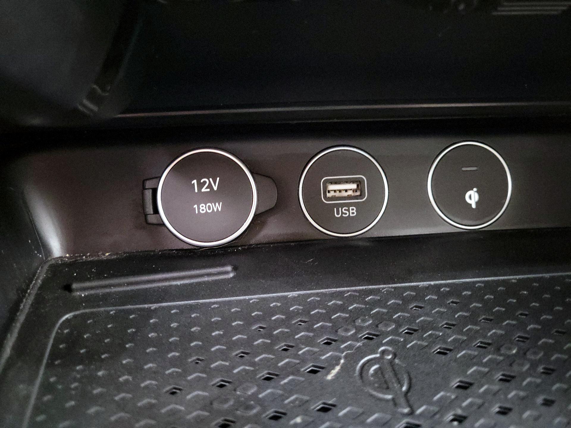 Thumbnail: 2023 Genesis G70 - 17