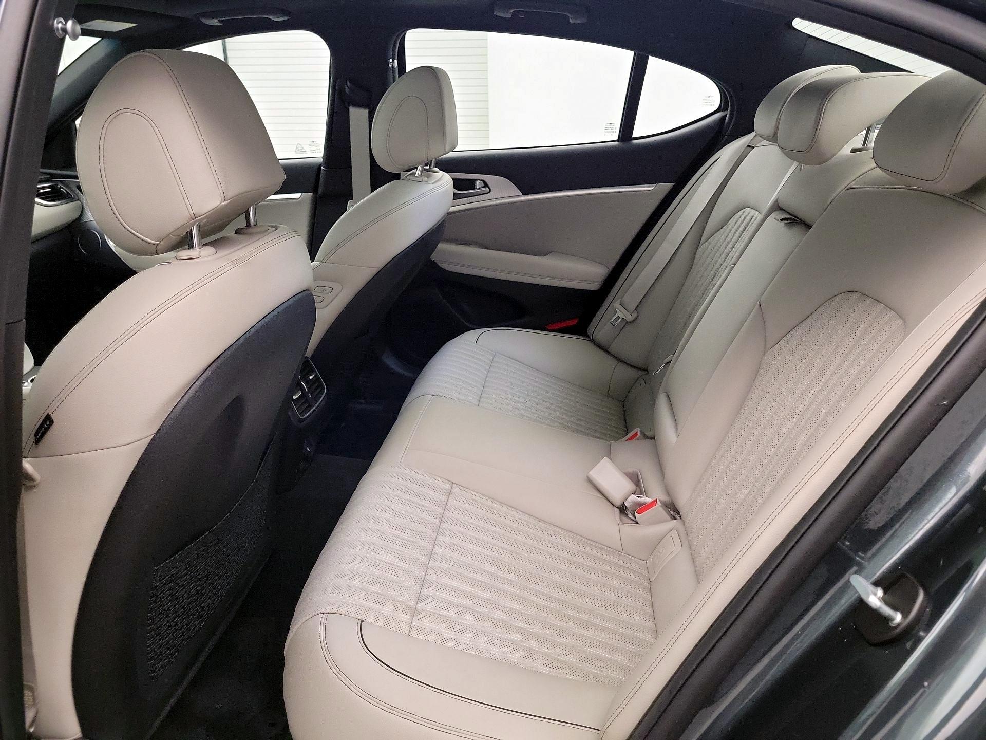 Thumbnail: 2023 Genesis G70 - 19