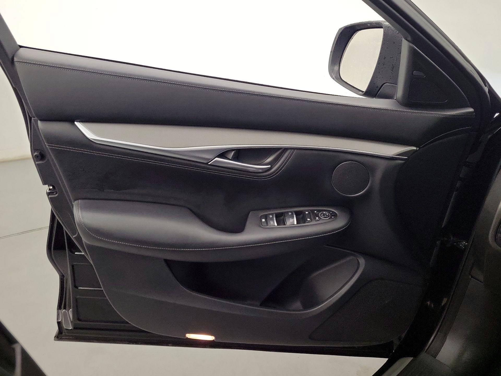 Thumbnail: 2023 INFINITI QX55 - 12