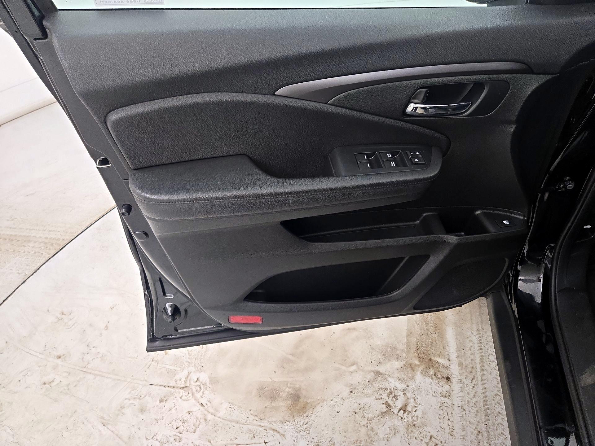 Thumbnail: 2022 Honda Pilot - 12