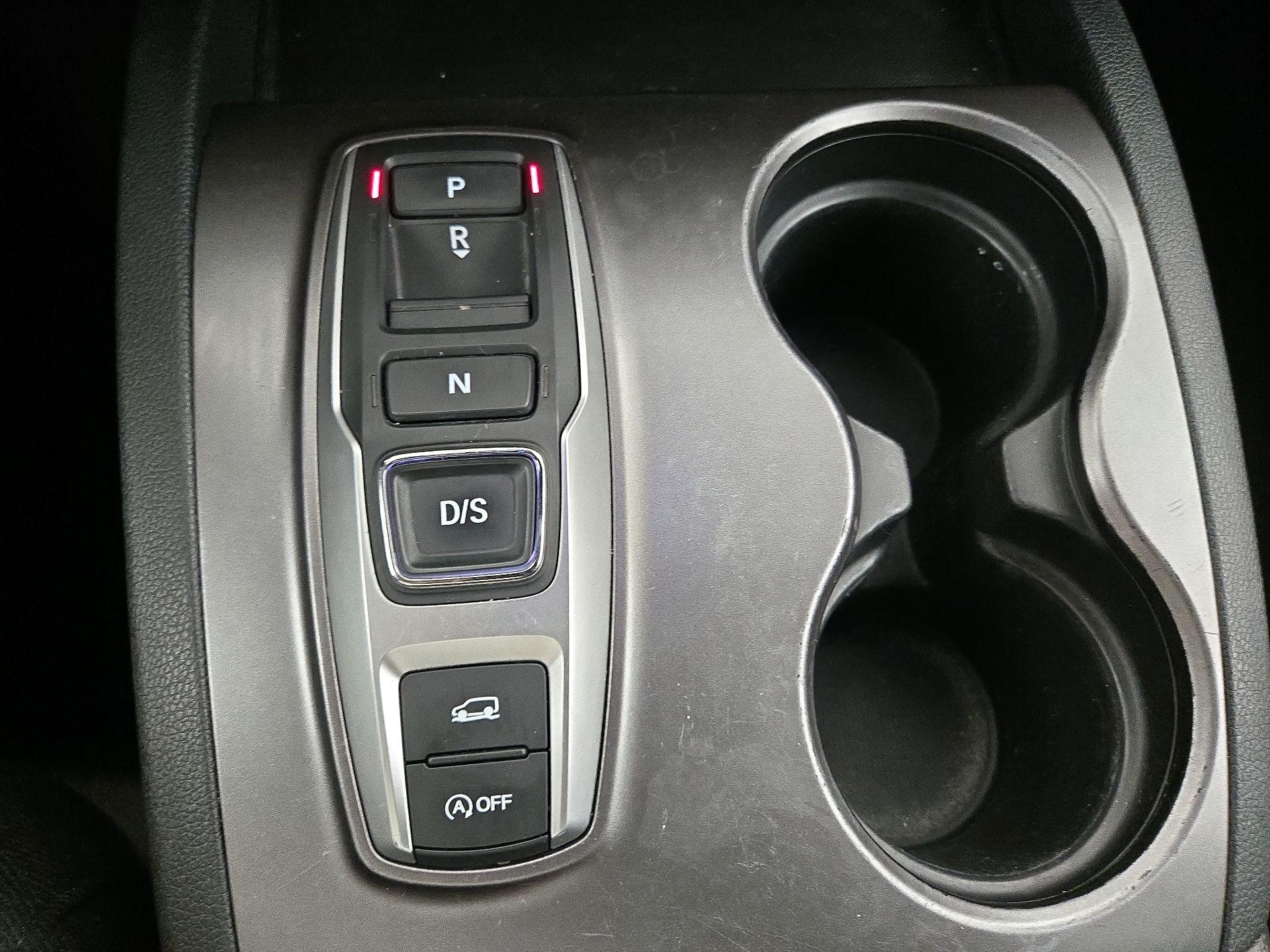 Thumbnail: 2022 Honda Pilot - 17