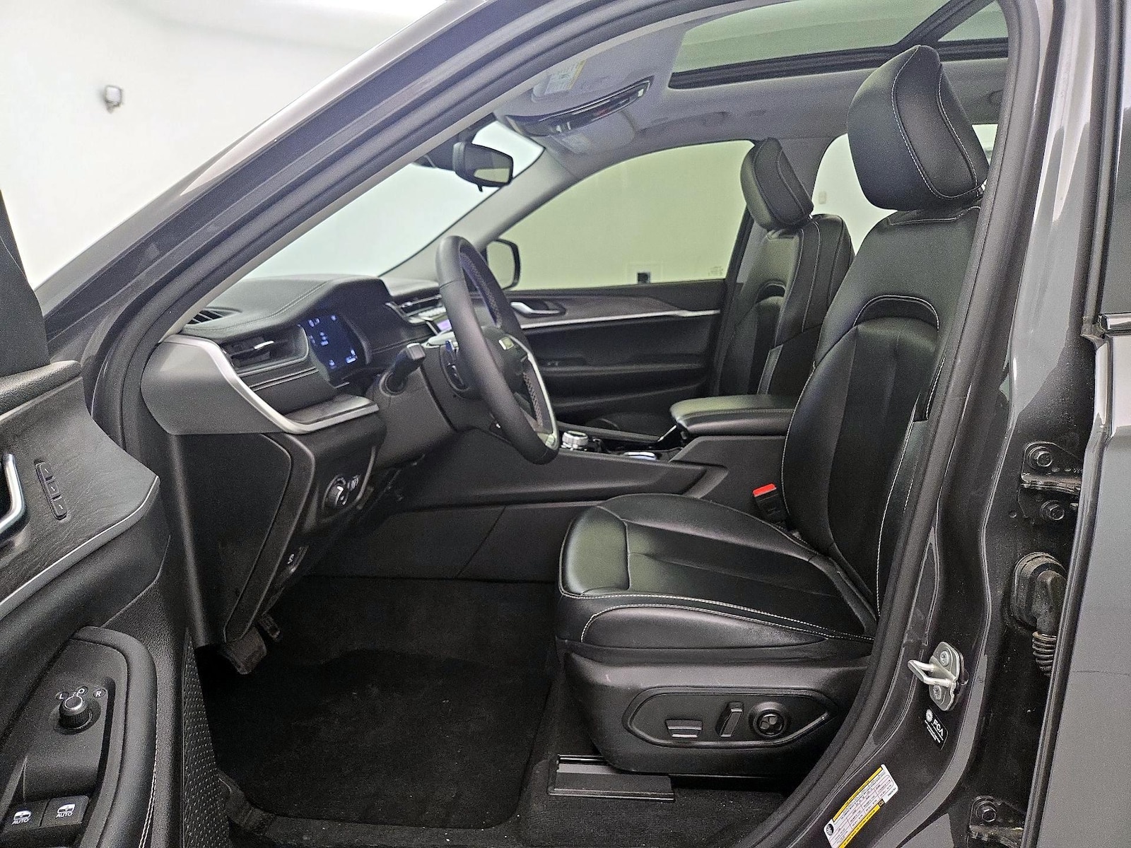 2023 Jeep Grand Cherokee L Limited - Photo 12
