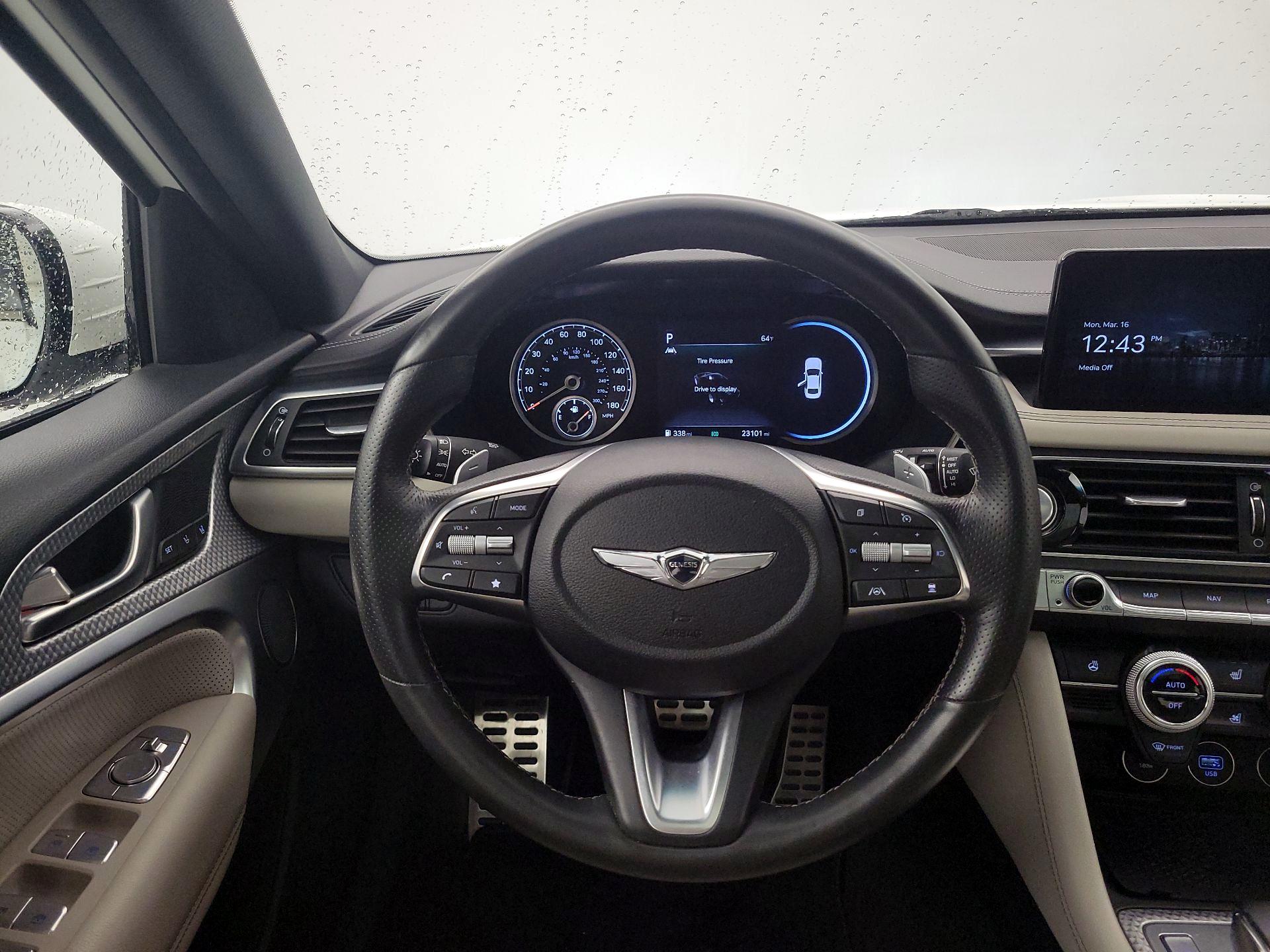 Thumbnail: 2023 Genesis G70 - 10