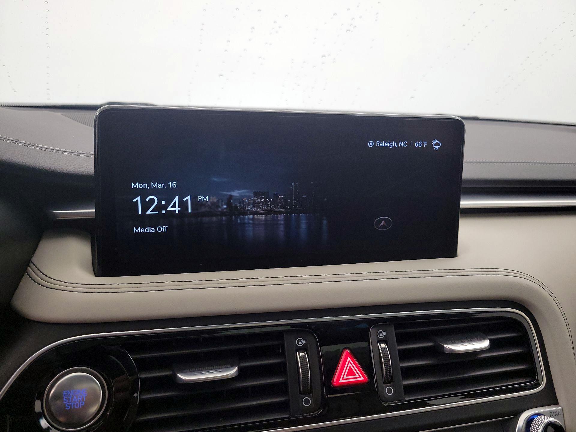 Thumbnail: 2023 Genesis G70 - 15