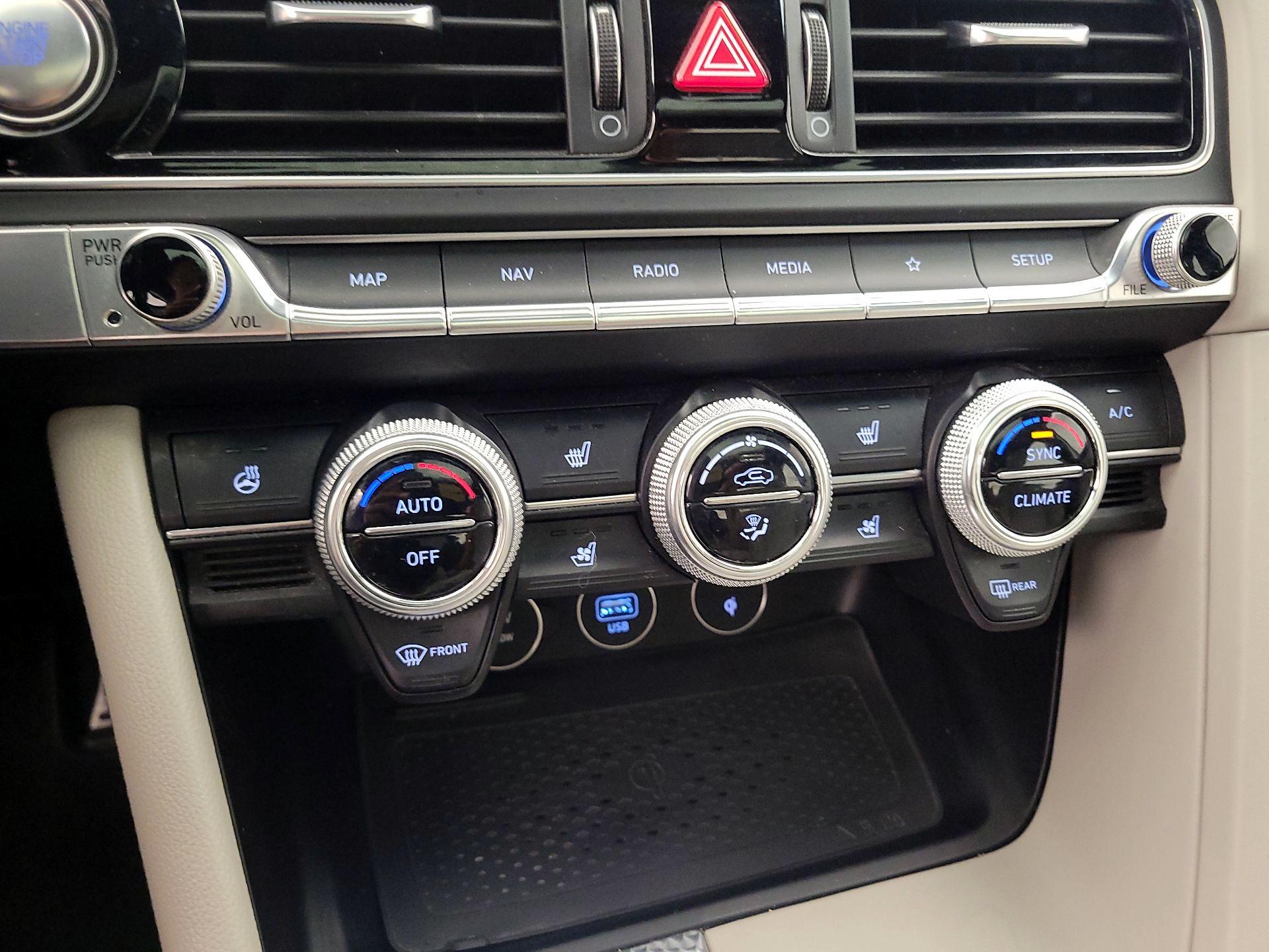 Thumbnail: 2023 Genesis G70 - 16