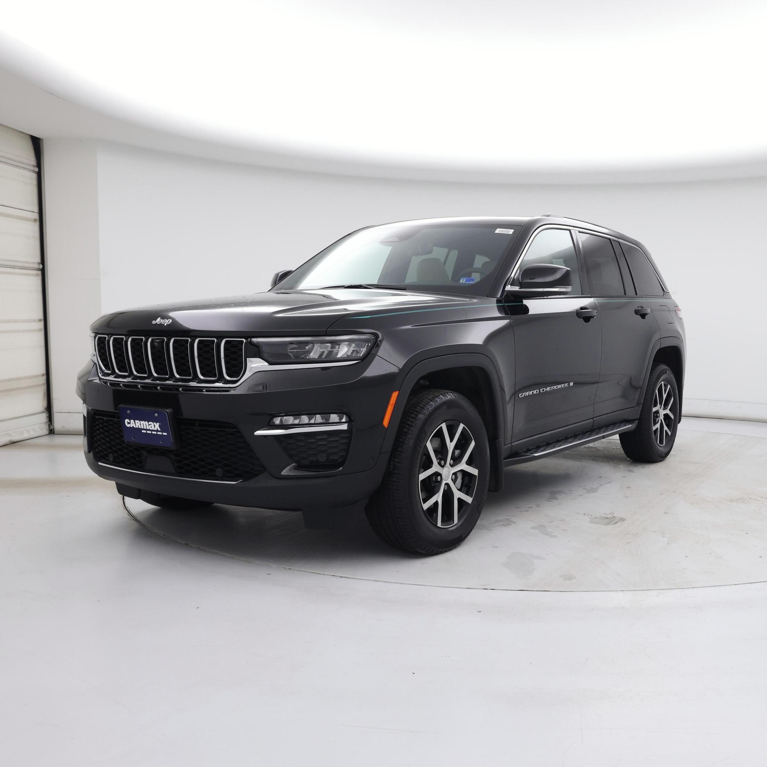 Thumbnail: 2023 Jeep Grand Cherokee - 4