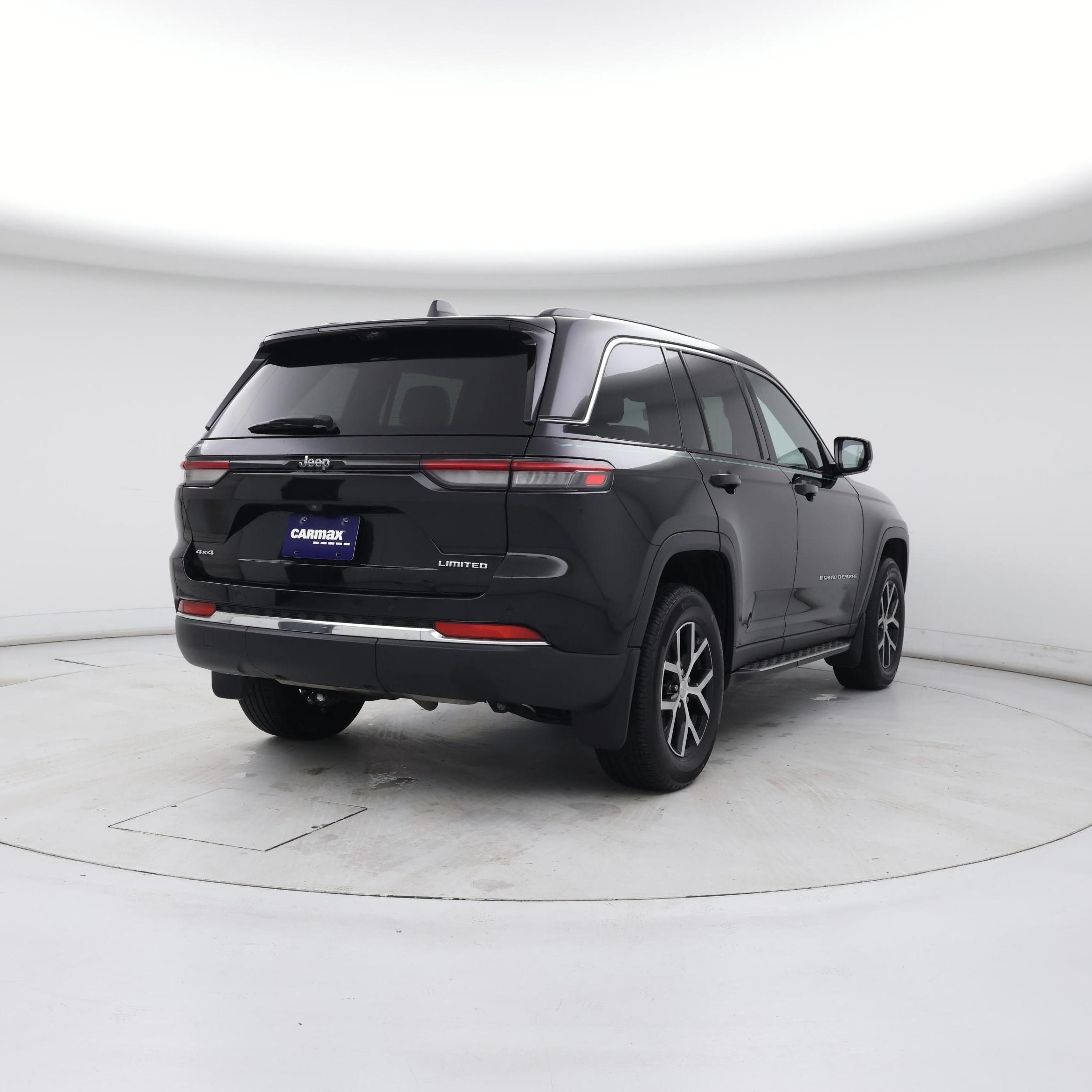 Thumbnail: 2023 Jeep Grand Cherokee - 8