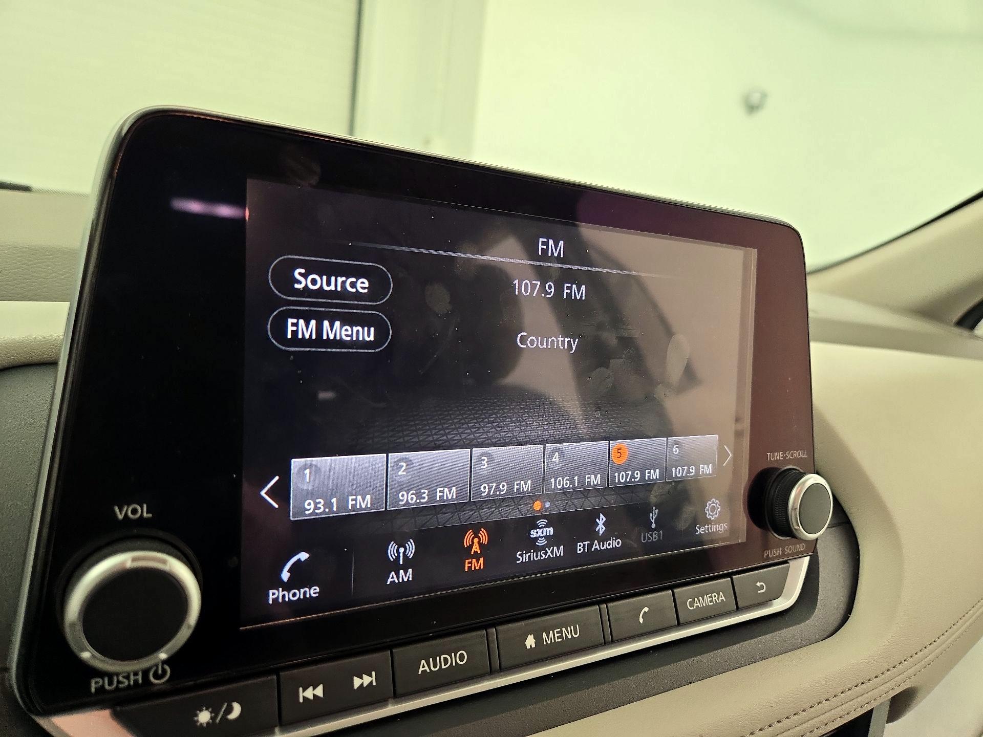 Thumbnail: 2023 Nissan Rogue - 15