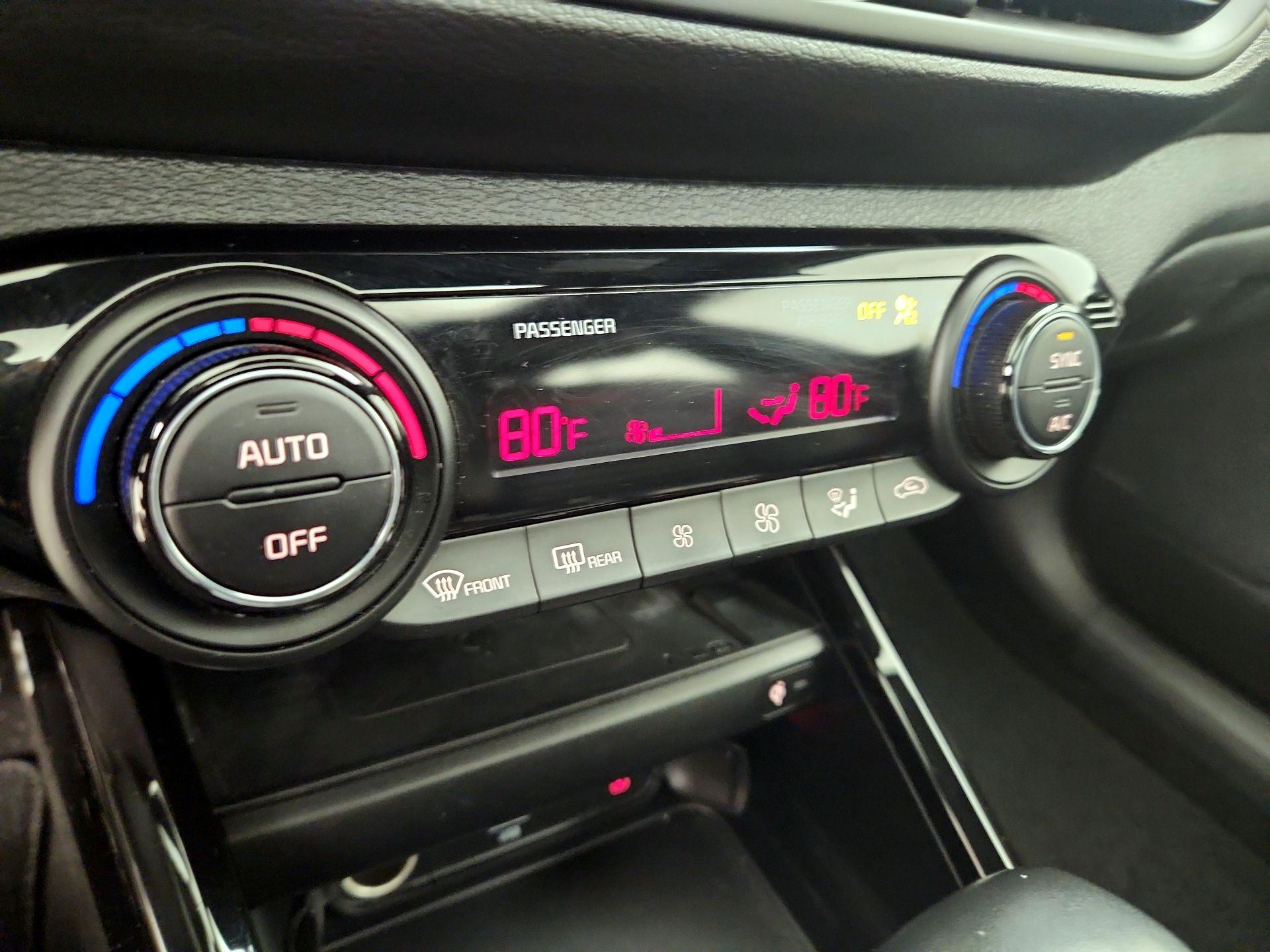 Thumbnail: 2024 Kia Forte - 17