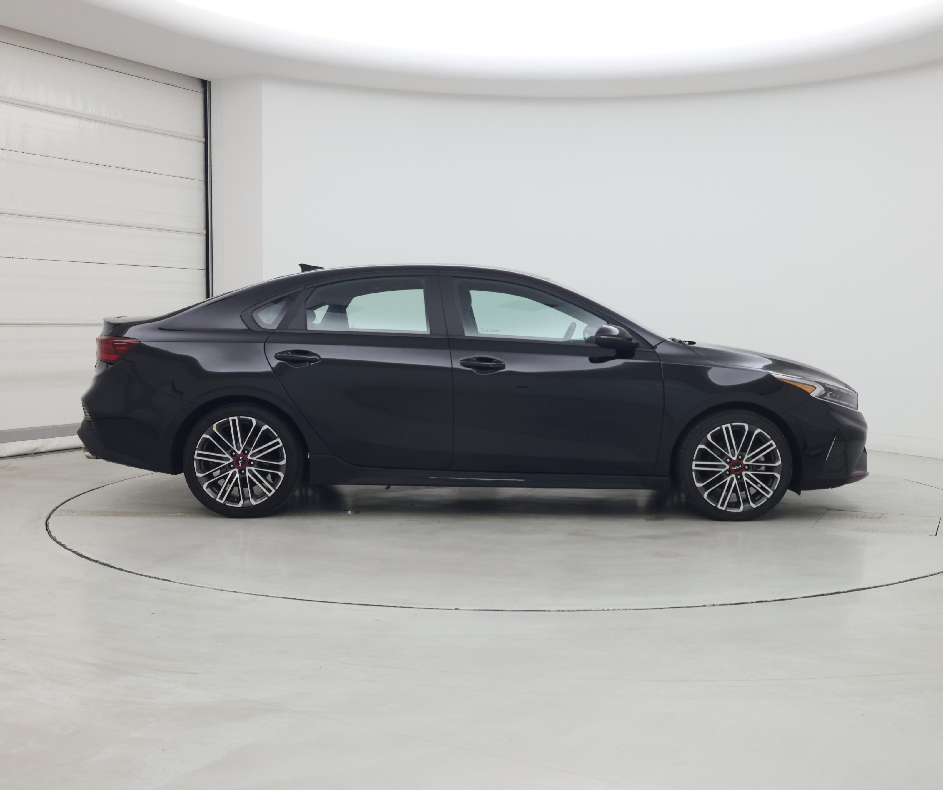 Thumbnail: 2024 Kia Forte - 7