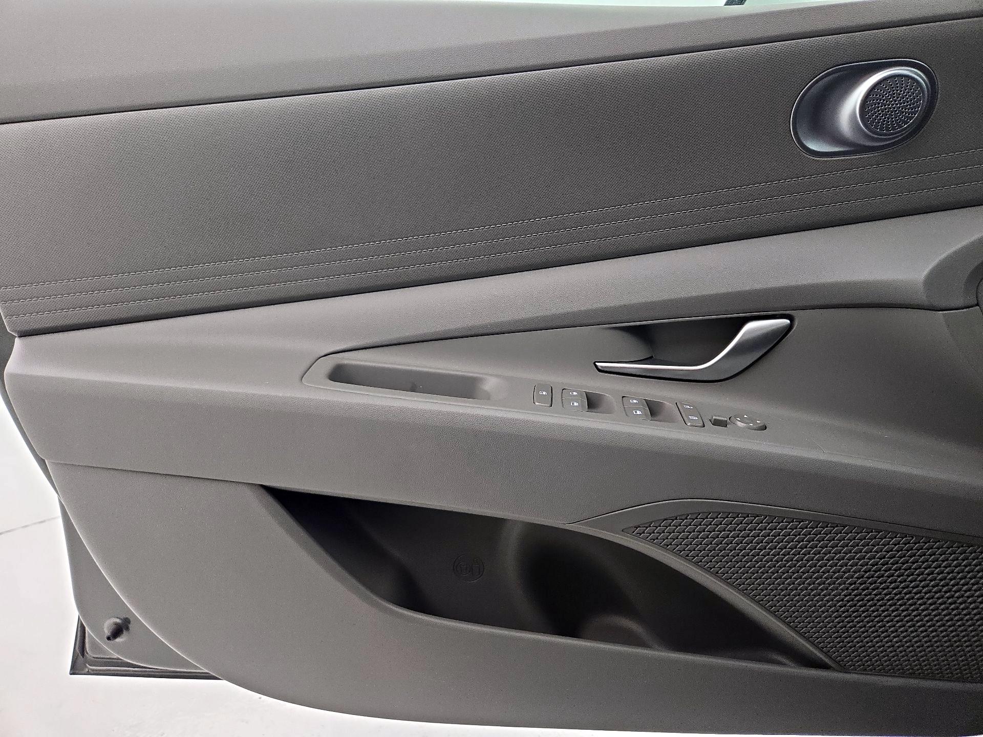 Thumbnail: 2024 Hyundai Elantra - 12