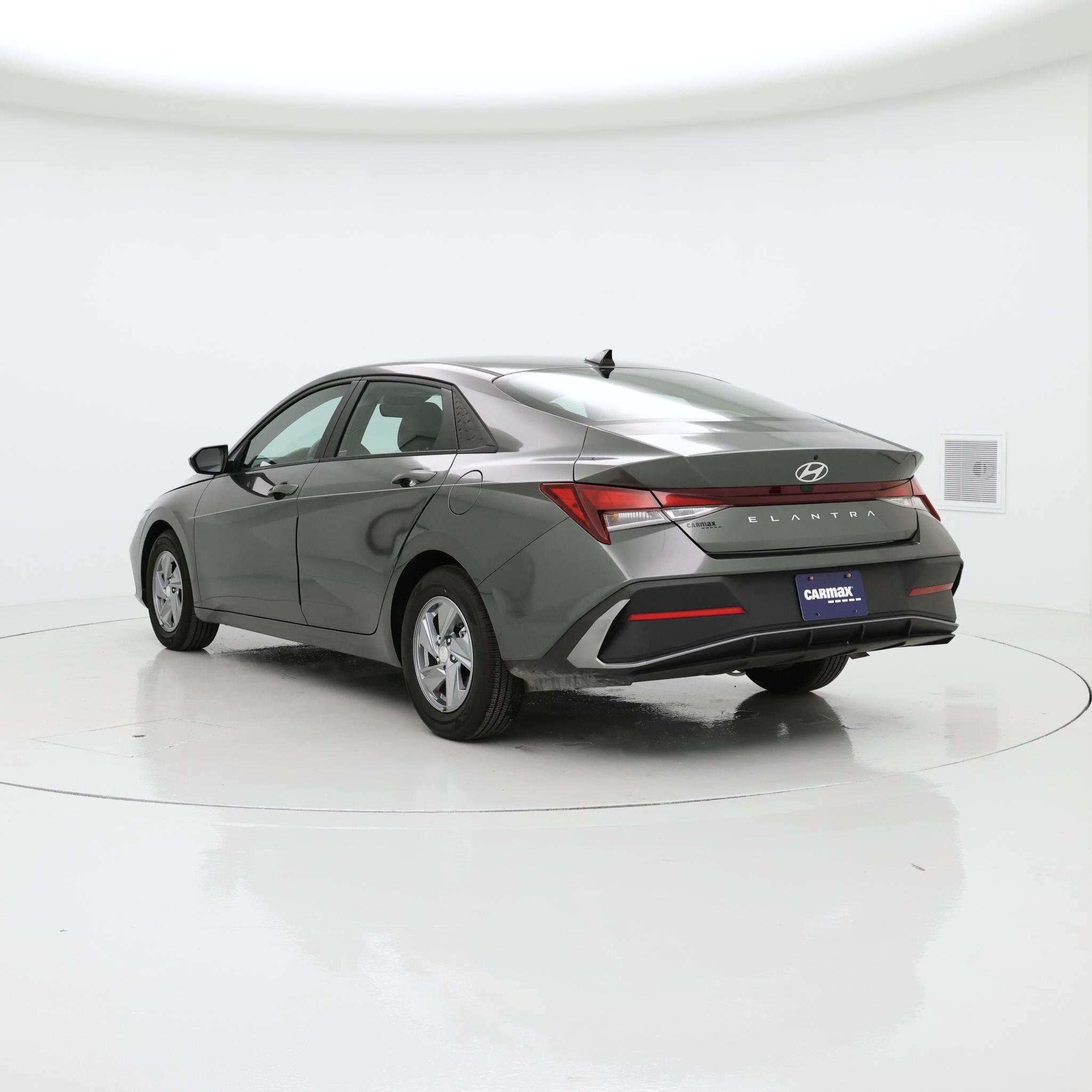 Thumbnail: 2024 Hyundai Elantra - 2