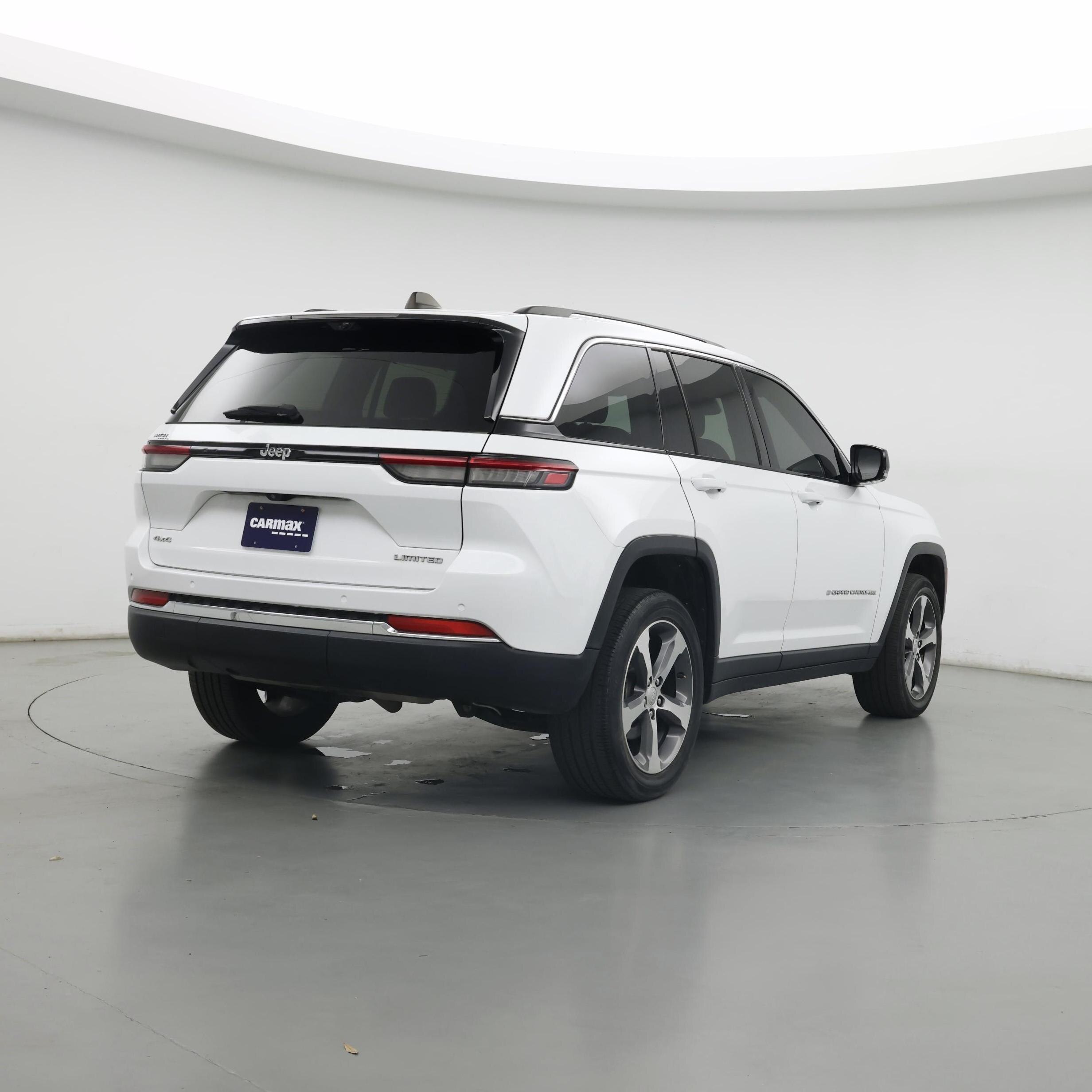 Thumbnail: 2023 Jeep Grand Cherokee - 8