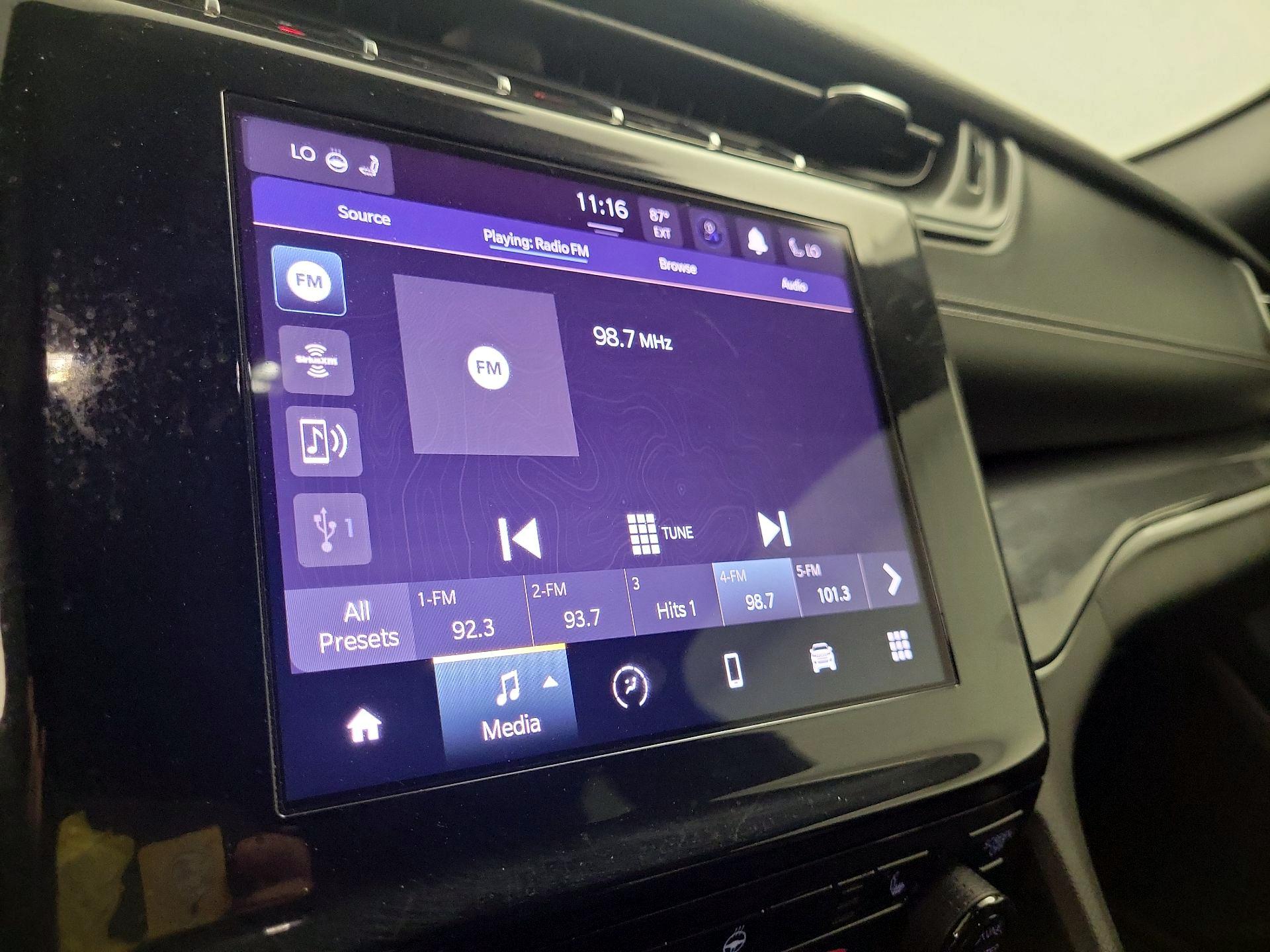 Thumbnail: 2023 Jeep Grand Cherokee L - 15