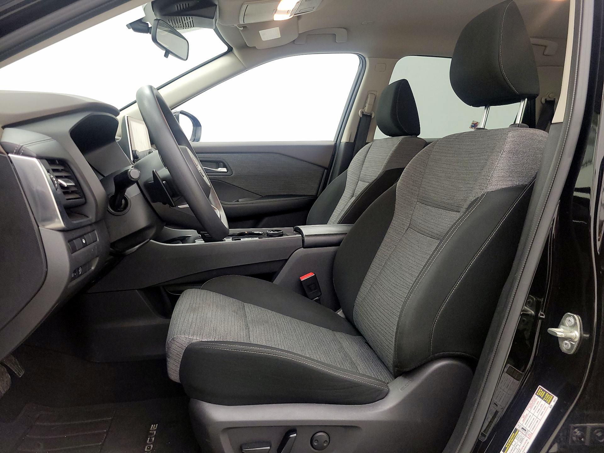 Thumbnail: 2023 Nissan Rogue - 11