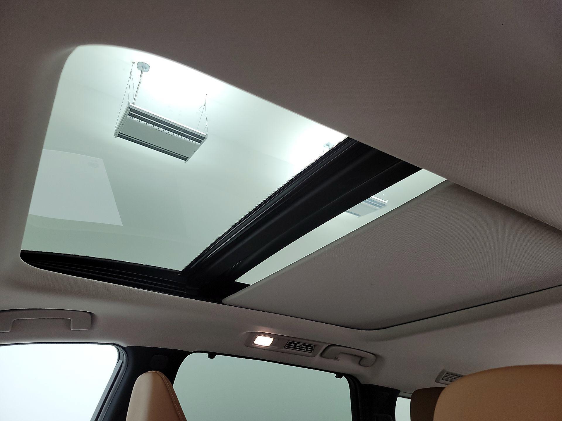 Thumbnail: 2023 INFINITI QX60 - 19