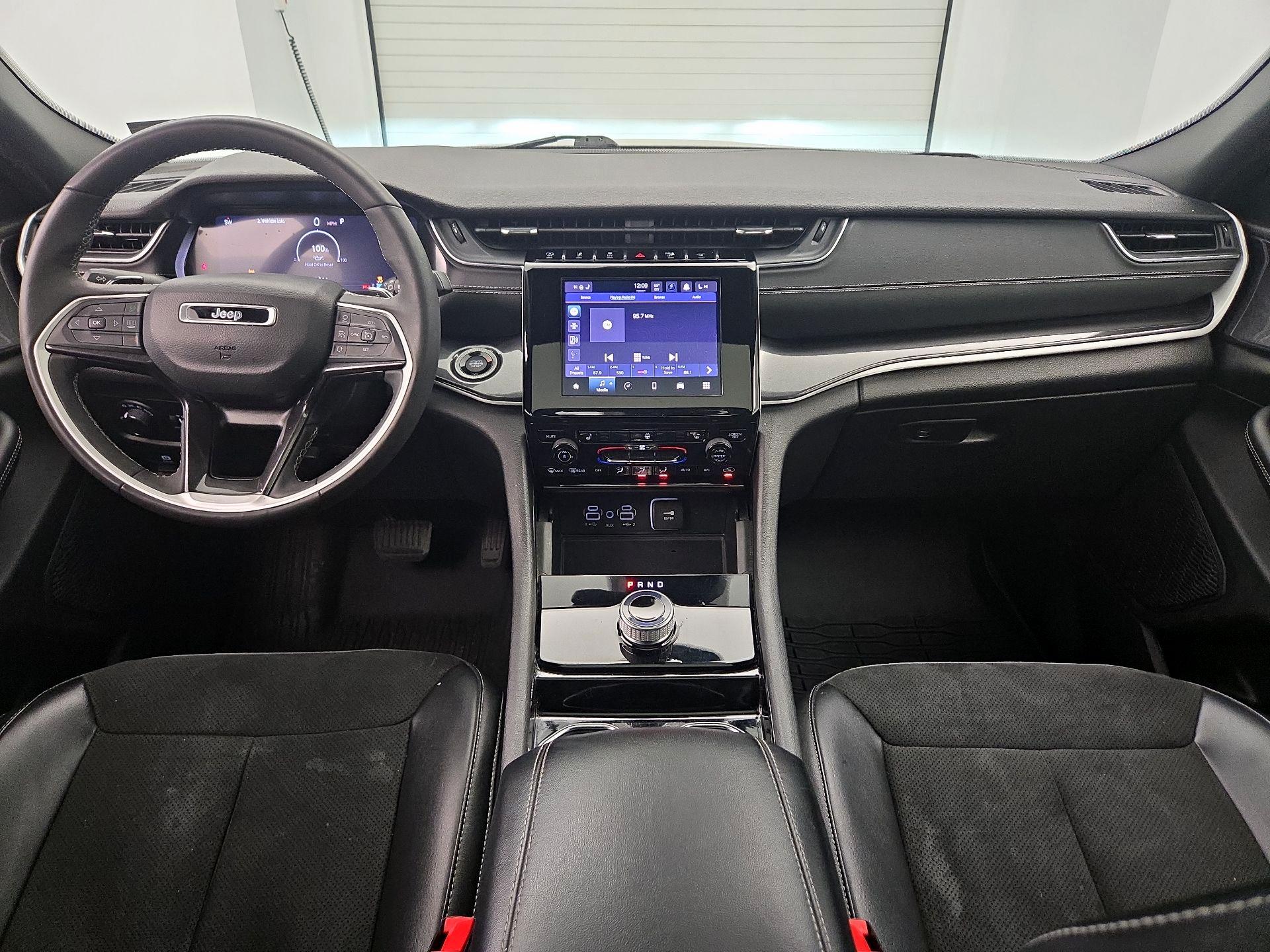 Thumbnail: 2023 Jeep Grand Cherokee L - 9