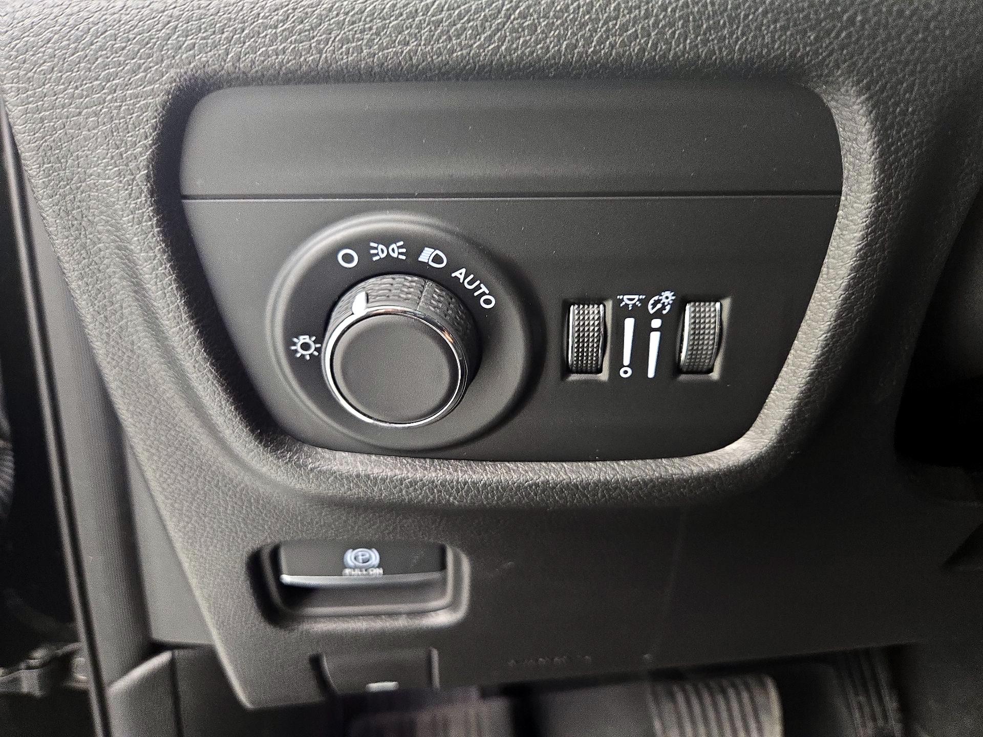 Thumbnail: 2023 Jeep Grand Cherokee L - 13