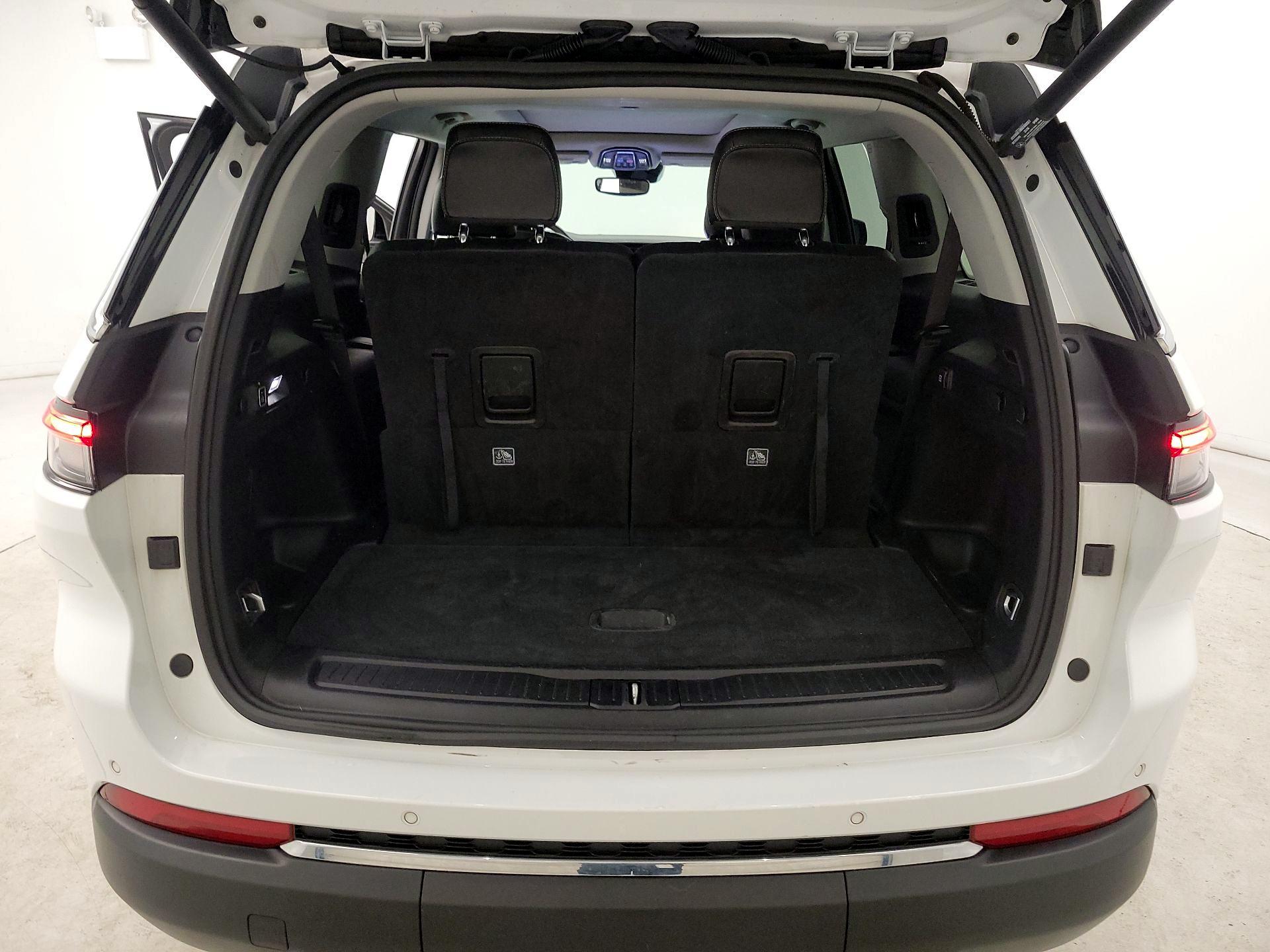 Thumbnail: 2023 Jeep Grand Cherokee L - 20