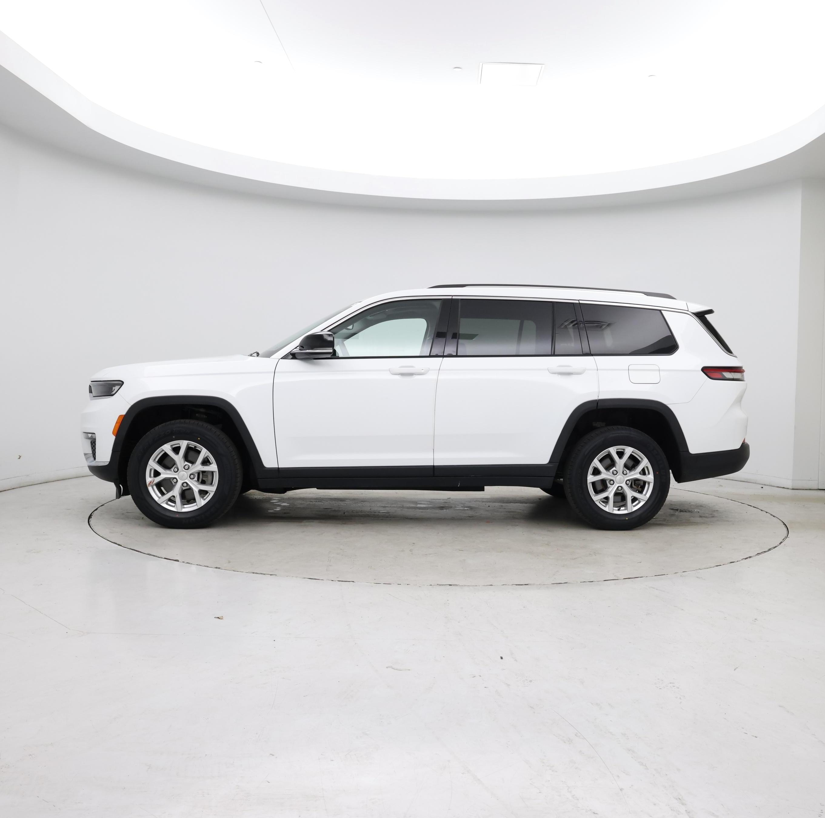 Thumbnail: 2023 Jeep Grand Cherokee L - 3