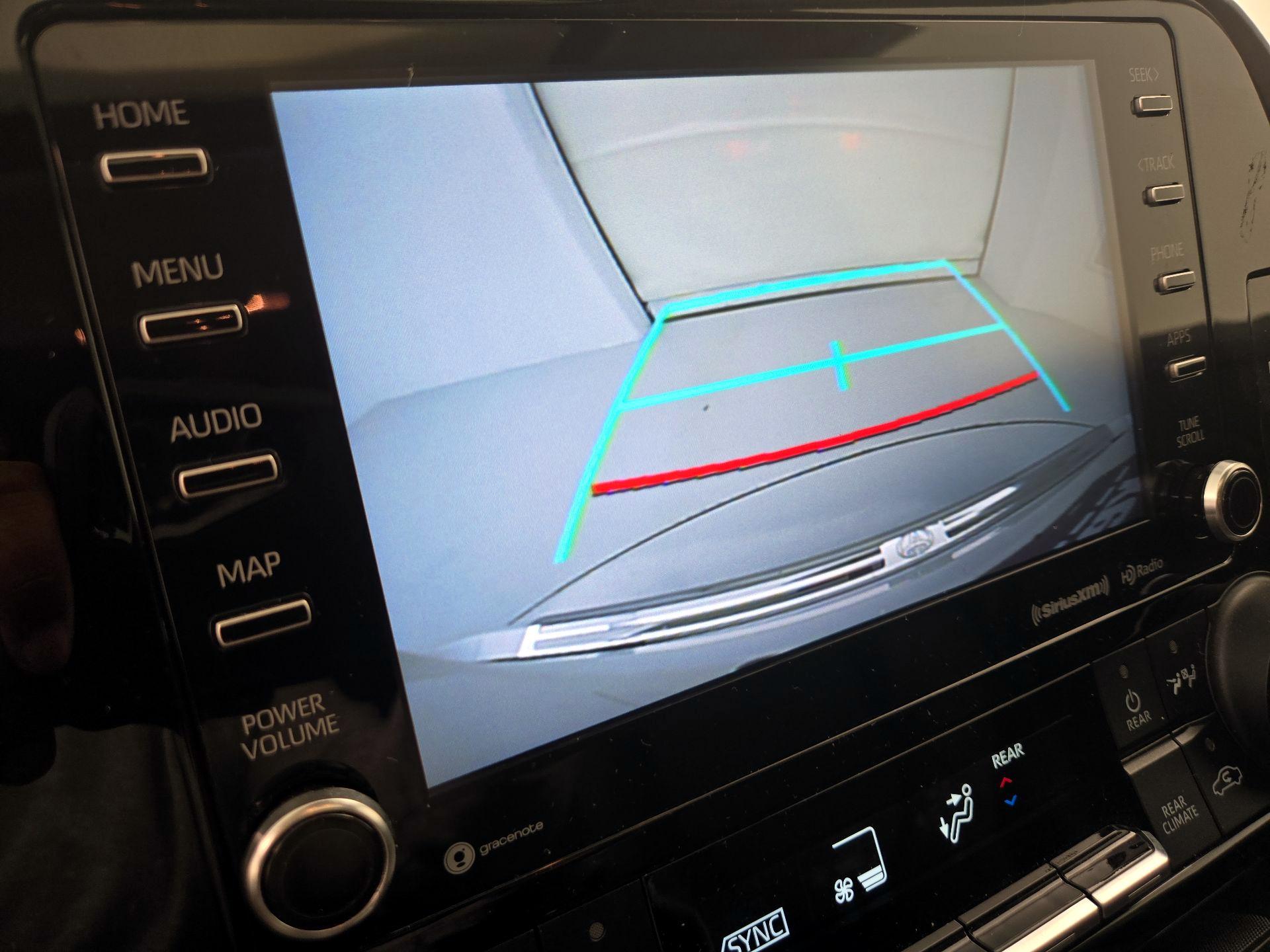 Thumbnail: 2021 Toyota Highlander - 15