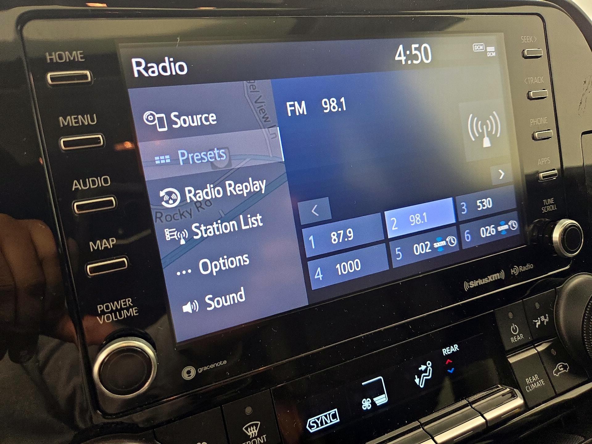 Thumbnail: 2021 Toyota Highlander - 16