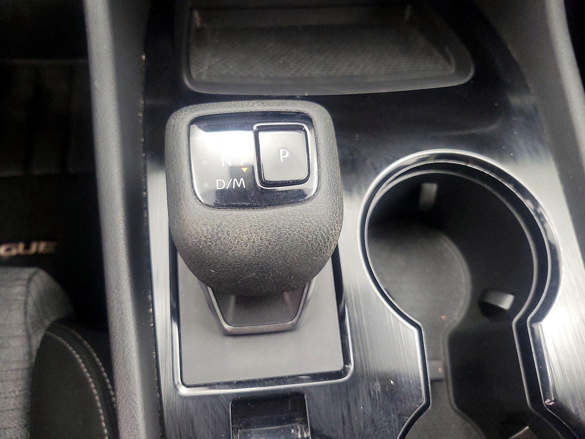 Thumbnail: 2023 Nissan Rogue - 17