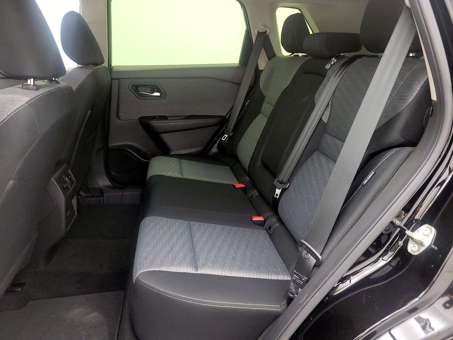 Thumbnail: 2023 Nissan Rogue - 19