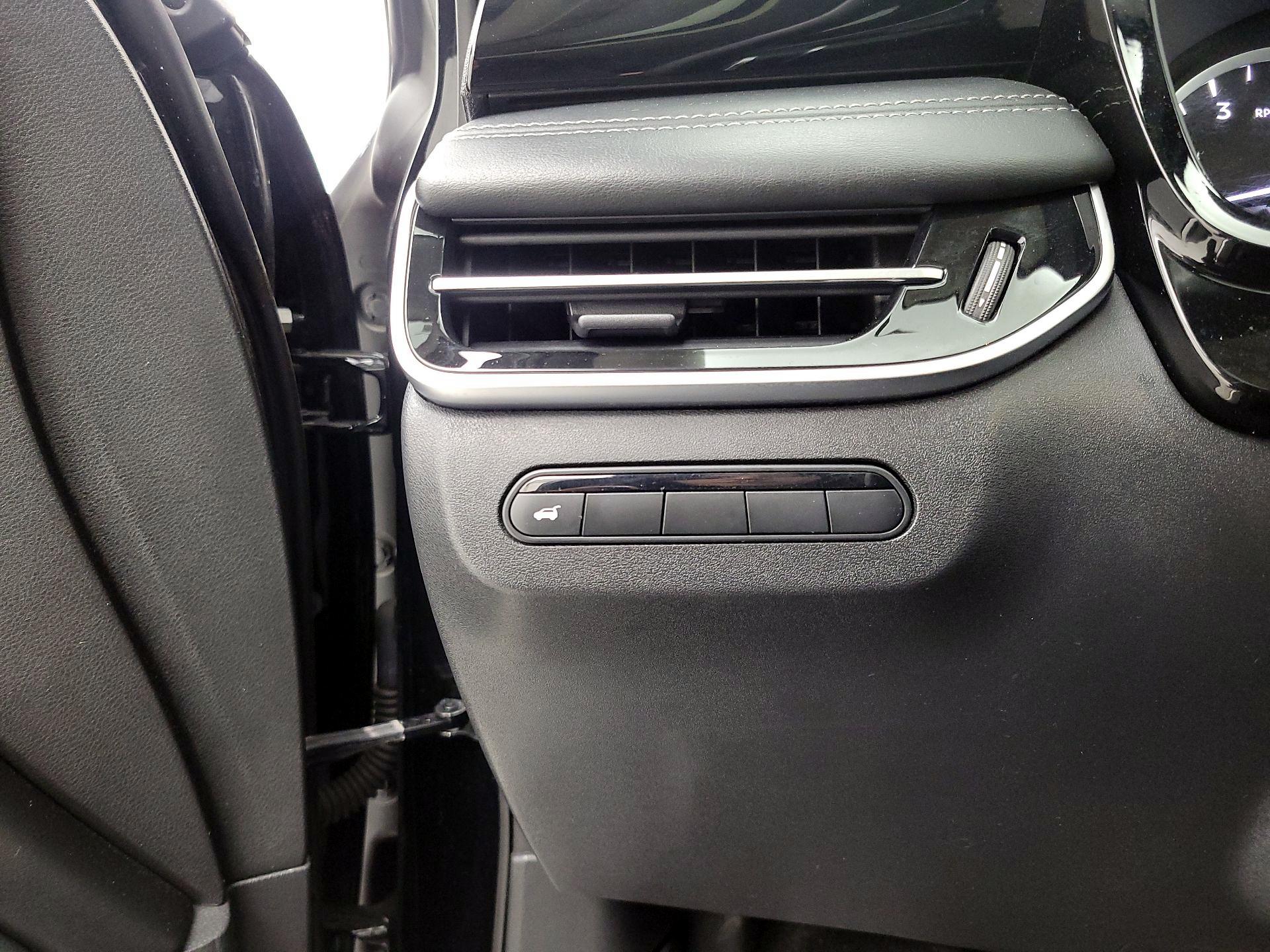 Thumbnail: 2023 INFINITI QX60 - 13