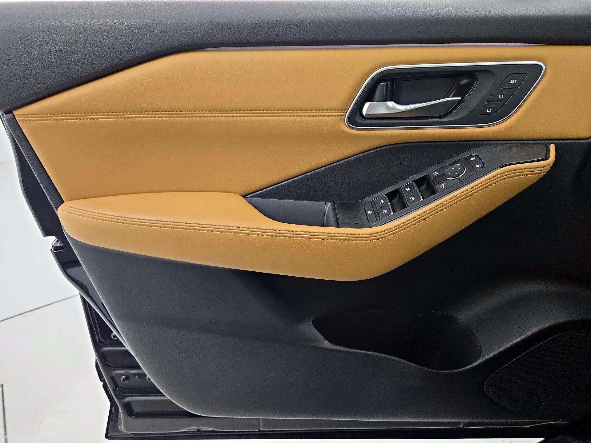 Thumbnail: 2023 Nissan Rogue - 12