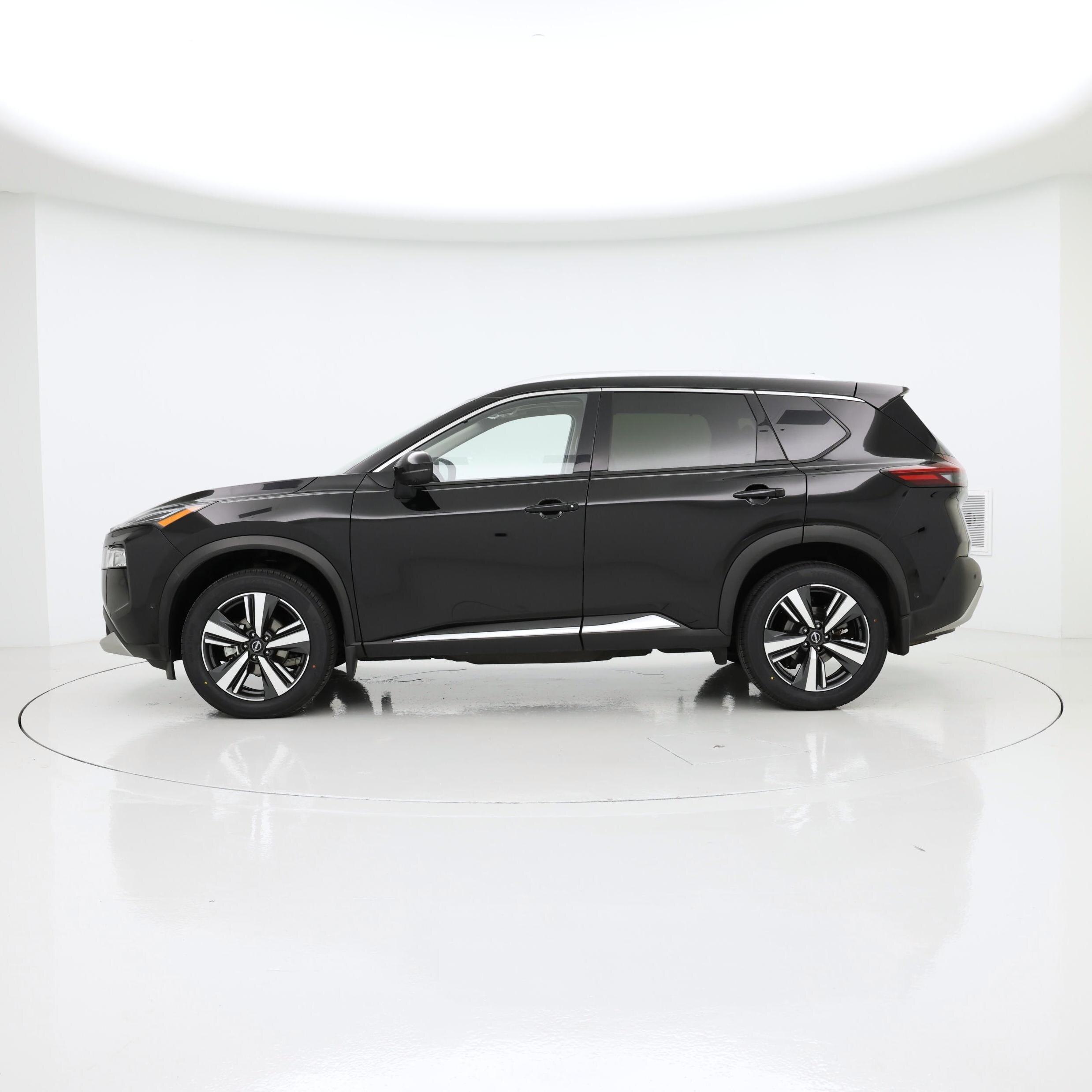 Thumbnail: 2023 Nissan Rogue - 3