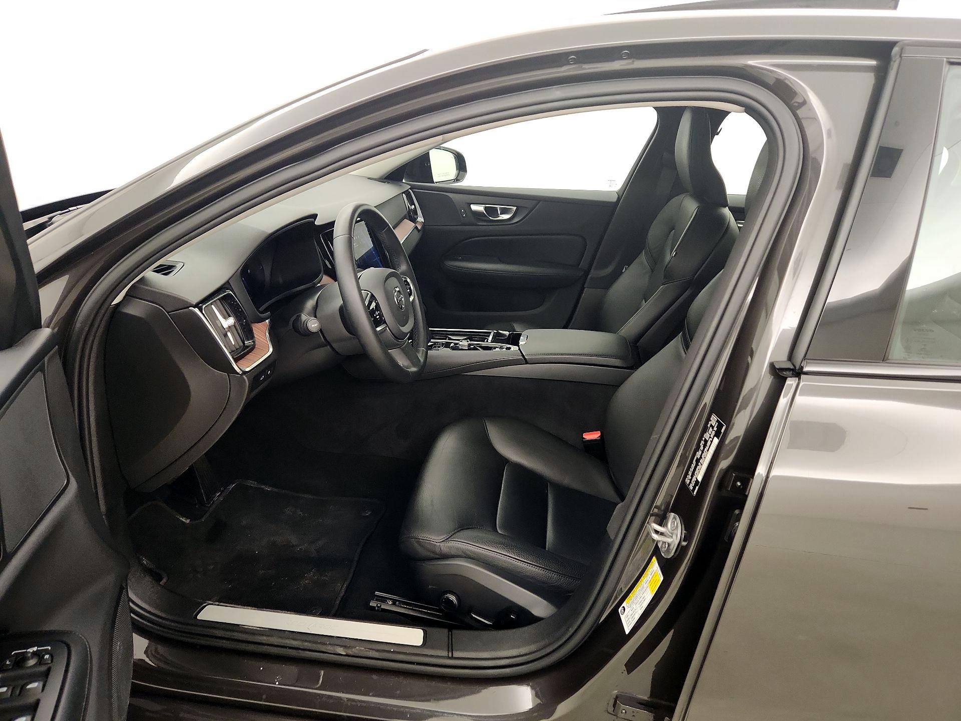 Thumbnail: 2023 Volvo S60 - 11