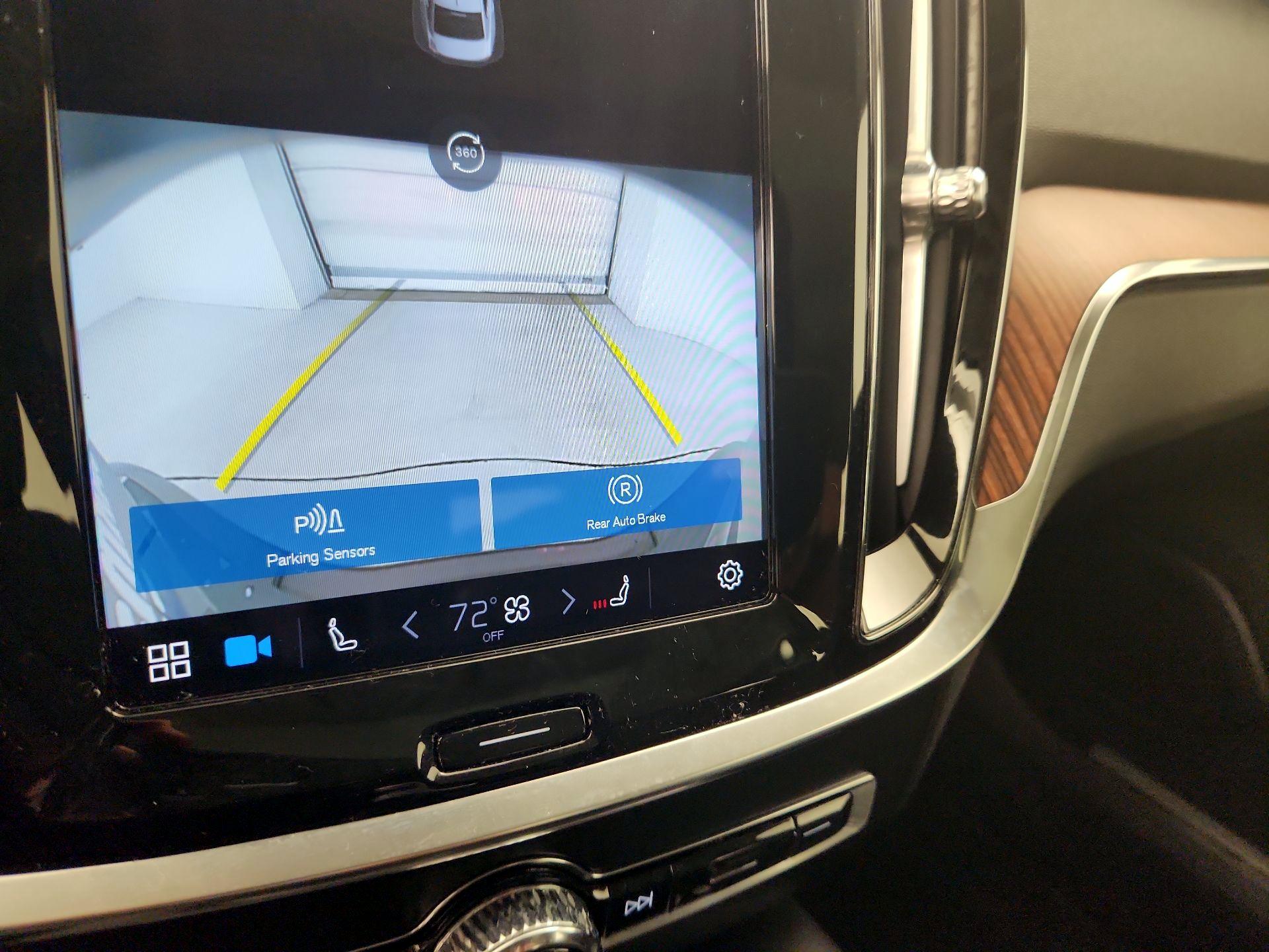 Thumbnail: 2023 Volvo S60 - 15